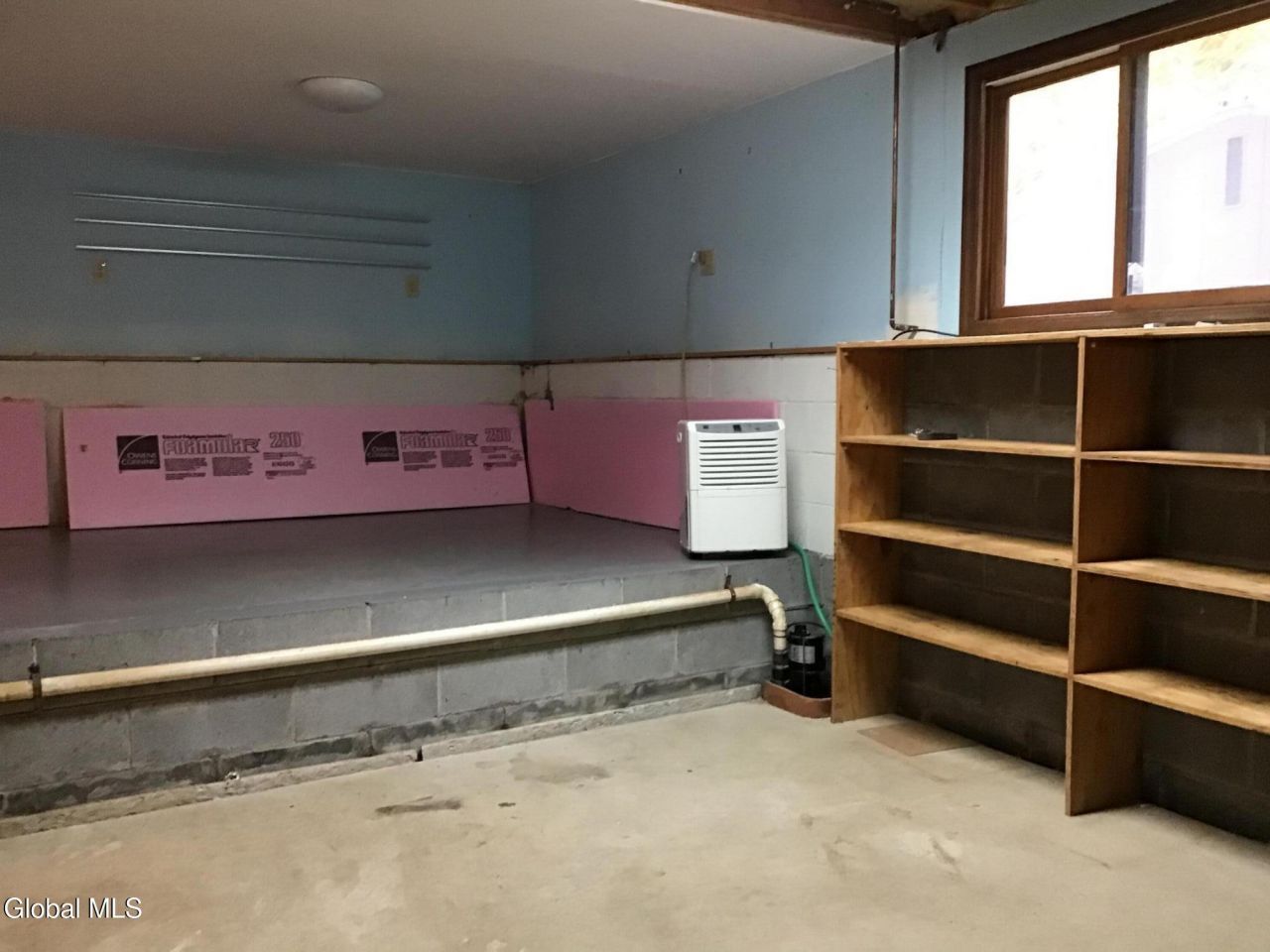 Loudonville, New York, 12211, United States, 4 Bedrooms Bedrooms, ,3 BathroomsBathrooms,Residential,For Sale,1994671