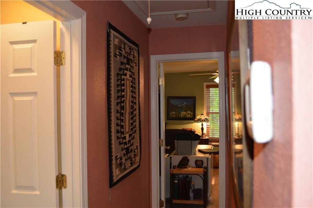 Elk Park, North Carolina, 28622, United States, 3 Bedrooms Bedrooms, ,3 BathroomsBathrooms,Residential,For Sale,1984406