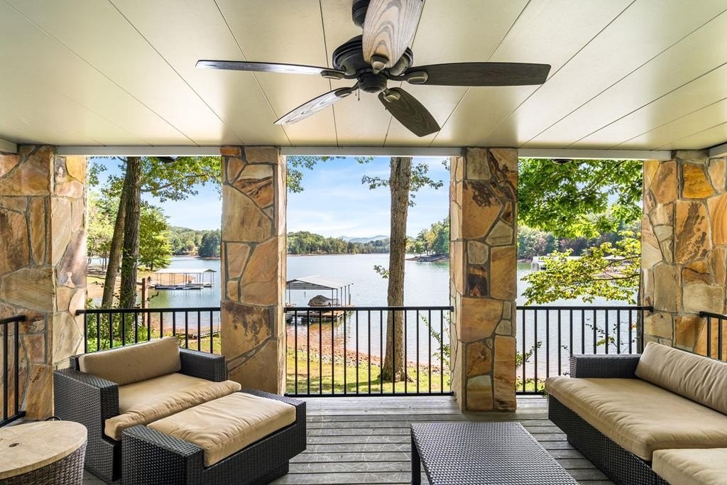 Hiawassee, Georgia, 30546, United States, 3 Bedrooms Bedrooms, ,4 BathroomsBathrooms,Residential,For Sale,1978454