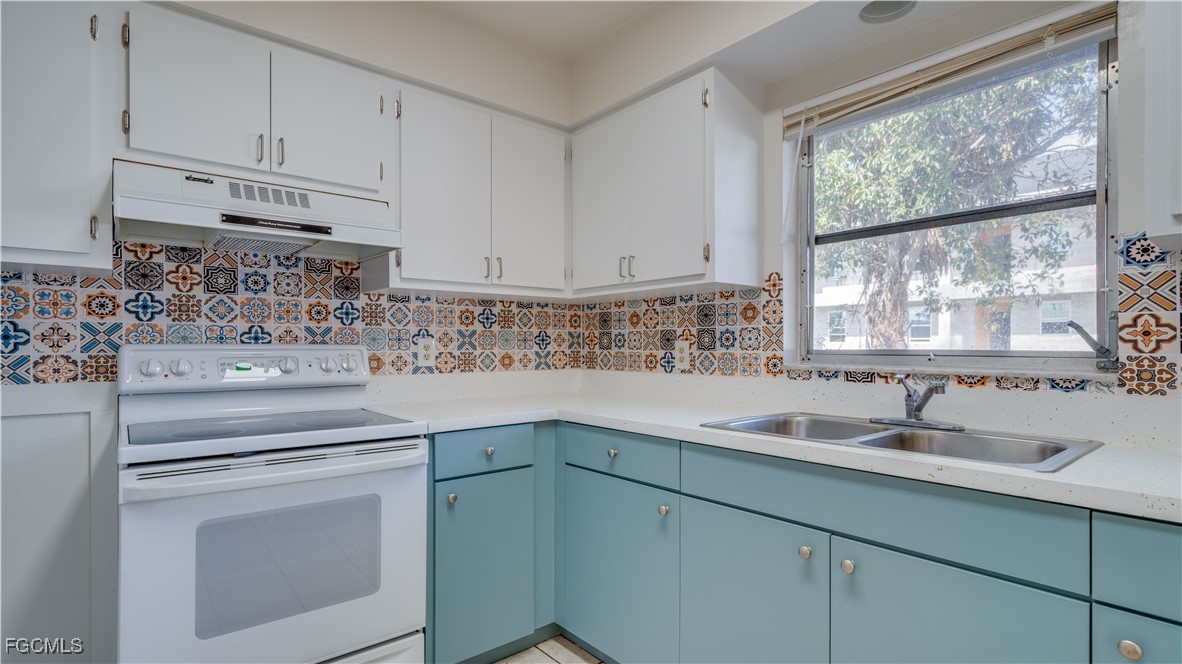 Cape Coral, Florida, 33991, United States, 8 Bedrooms Bedrooms, ,4 BathroomsBathrooms,Residential,For Sale,2010048