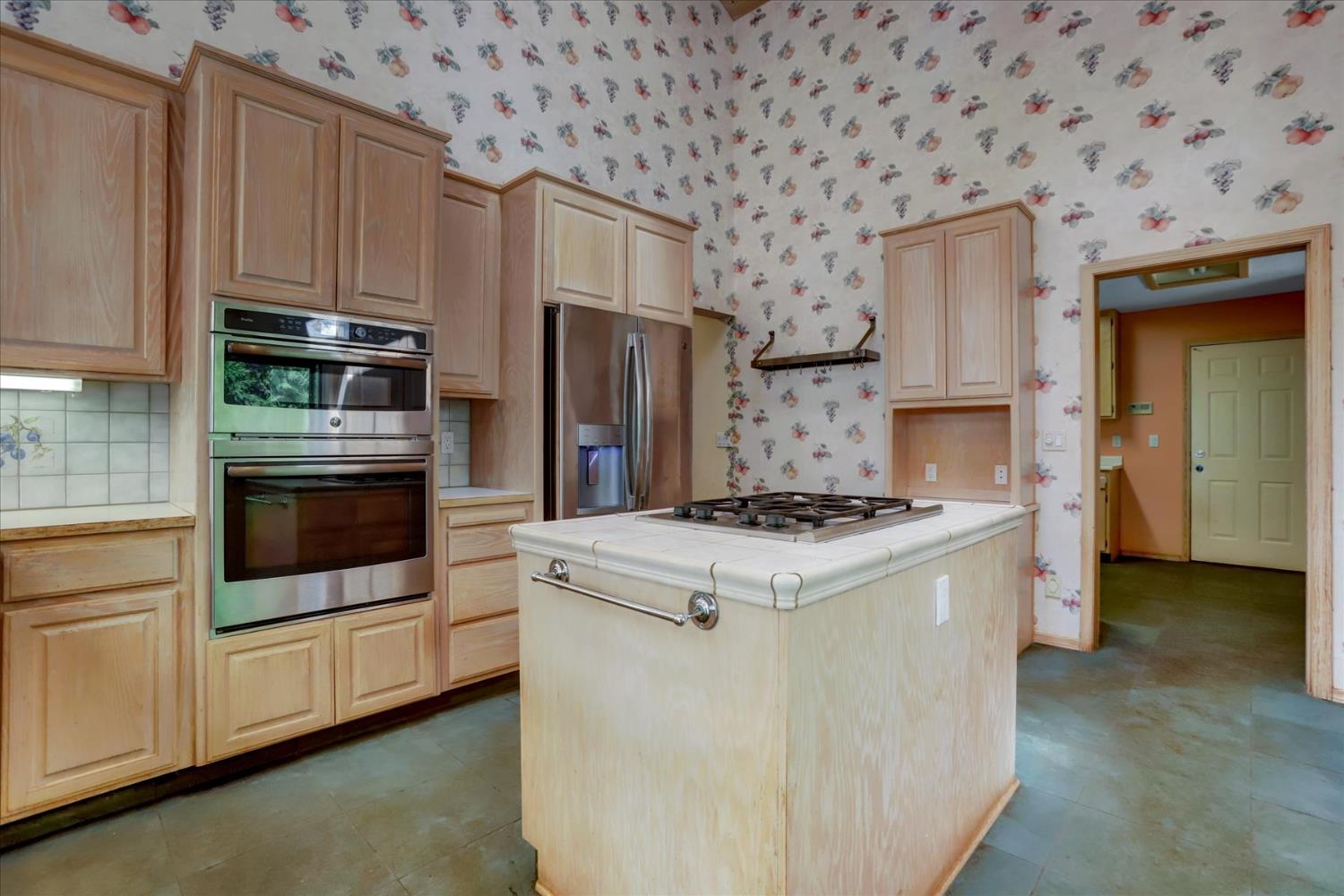 Nevada City, California, 95959, United States, 3 Bedrooms Bedrooms, ,4 BathroomsBathrooms,Residential,For Sale,1977718