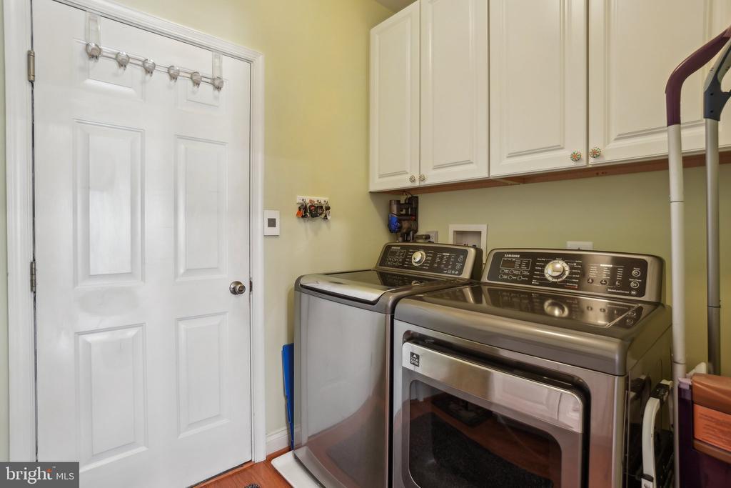 Gainesville, Virginia, 20155, United States, 3 Bedrooms Bedrooms, ,4 BathroomsBathrooms,Residential,For Sale,1896801