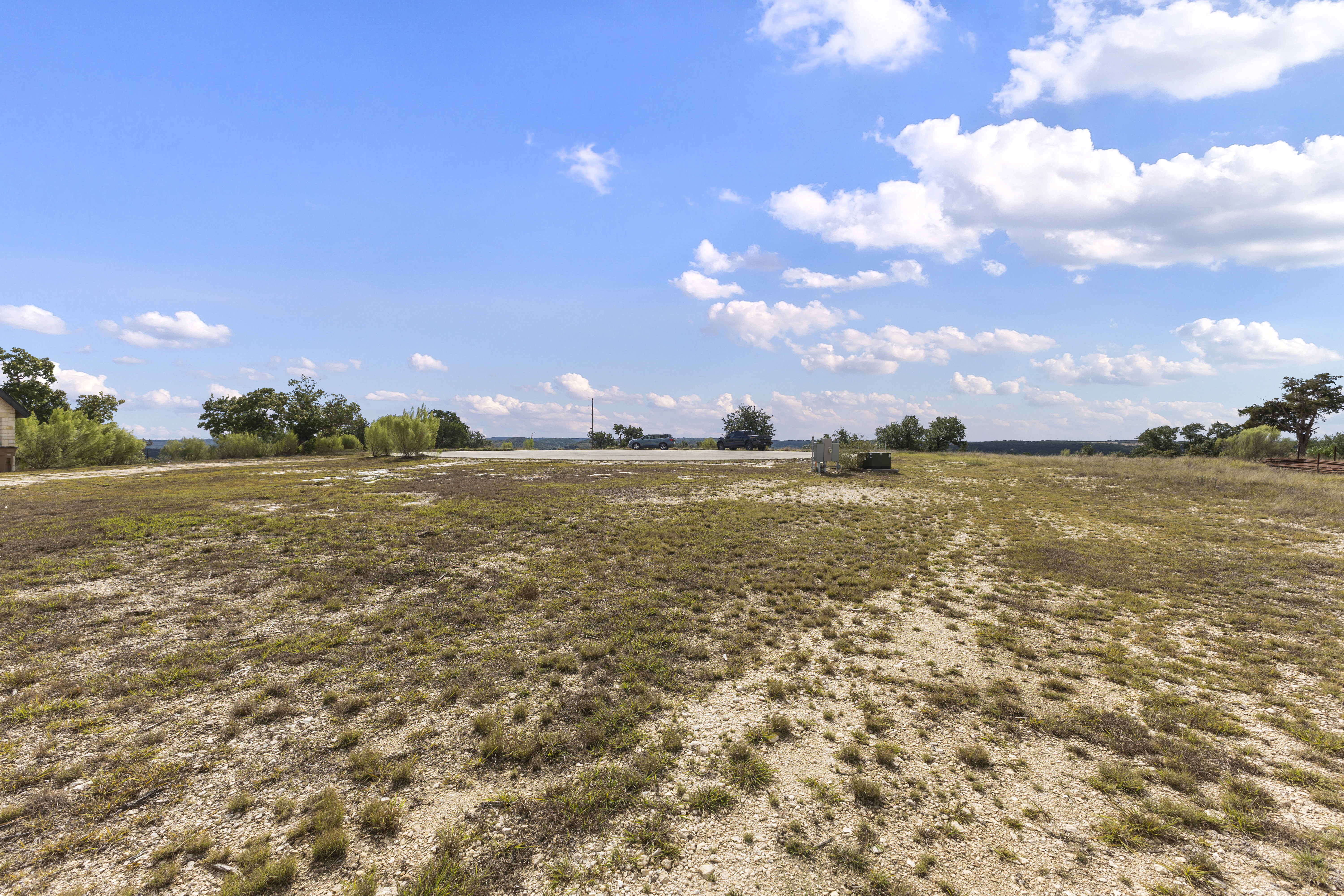  Hilltop Barndominium on 15+ Acres - 物件實景