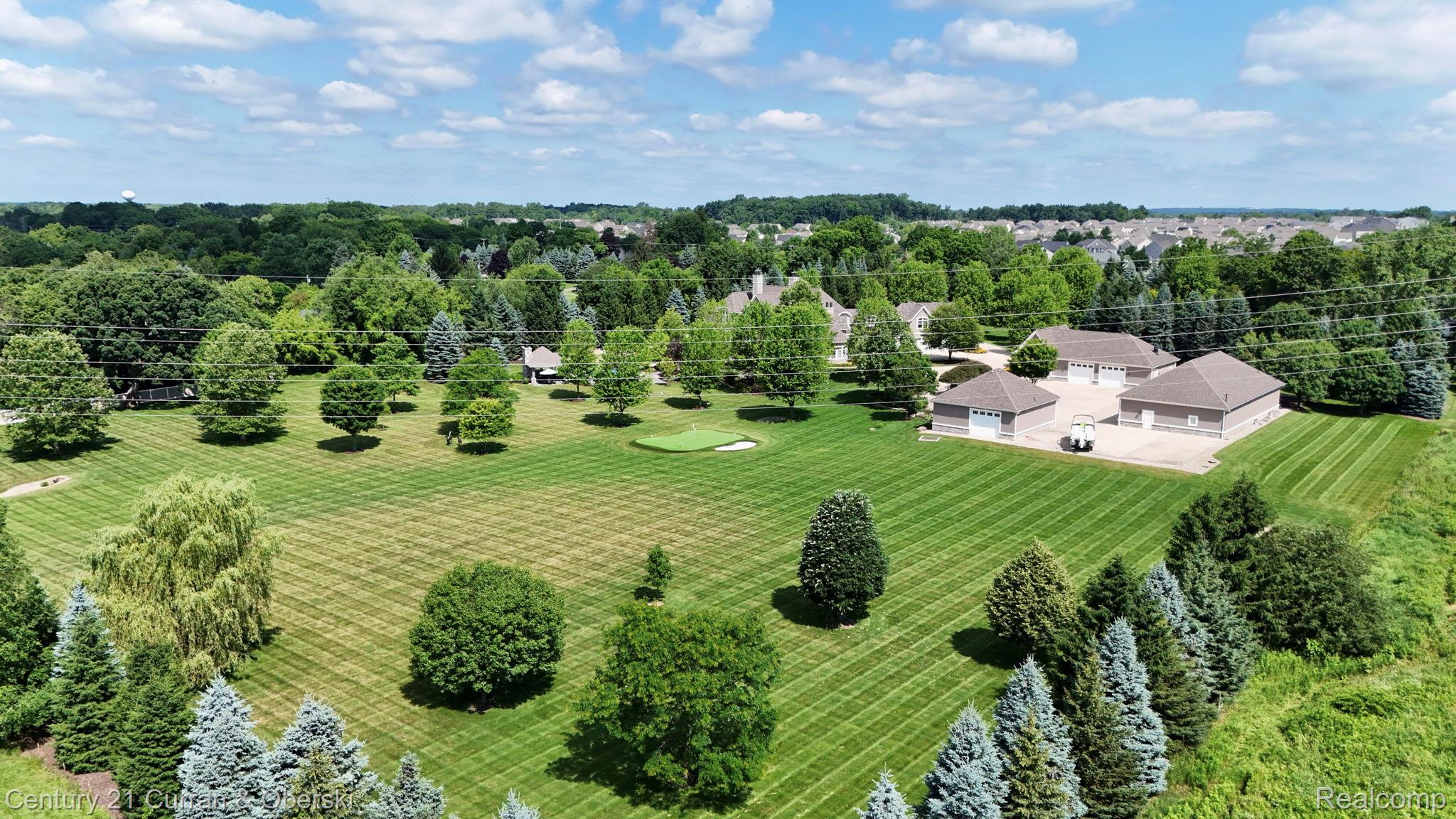 South Lyon, Michigan, 48178, United States, 6 Bedrooms Bedrooms, ,8 BathroomsBathrooms,Residential,For Sale,1914337
