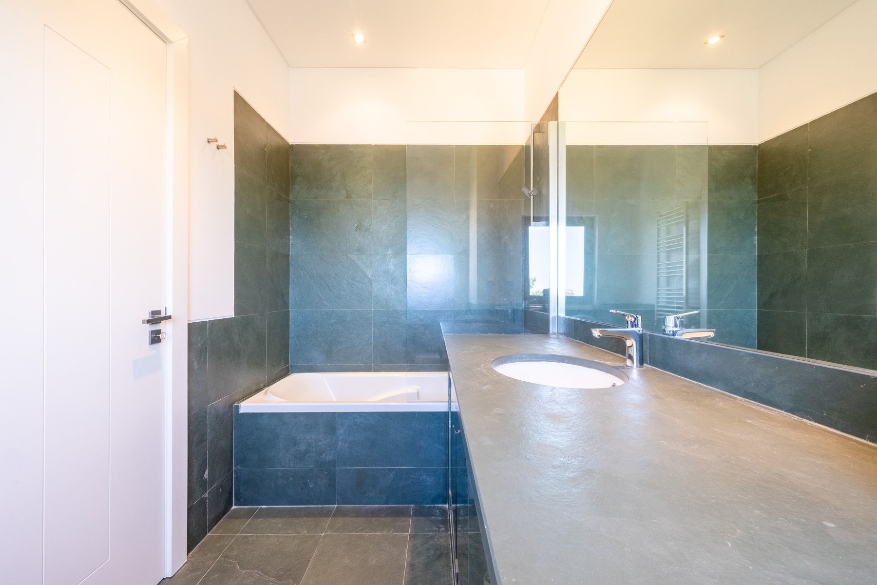  Semi-detached house, 4 bedrooms, for Sale - 物件實景