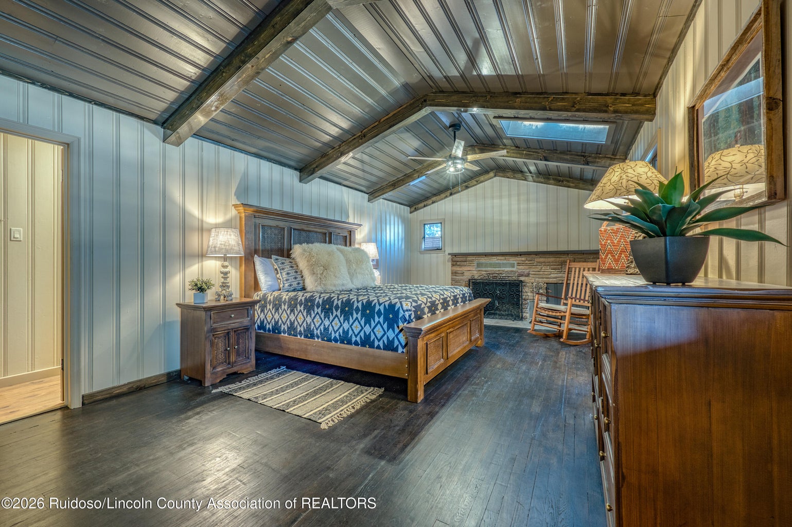 Ruidoso, New Mexico, 88345, United States, 4 Bedrooms Bedrooms, ,3 BathroomsBathrooms,Residential,For Sale,2008088