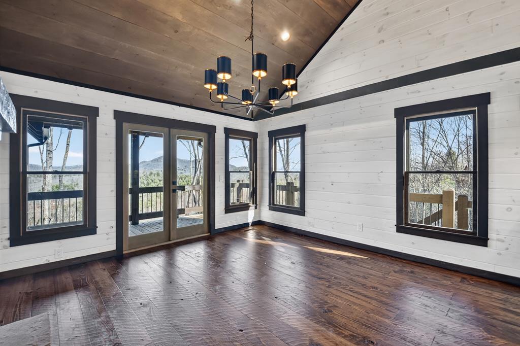 Mineral Bluff, Georgia, 30559, United States, 4 Bedrooms Bedrooms, ,4 BathroomsBathrooms,Residential,For Sale,2010498