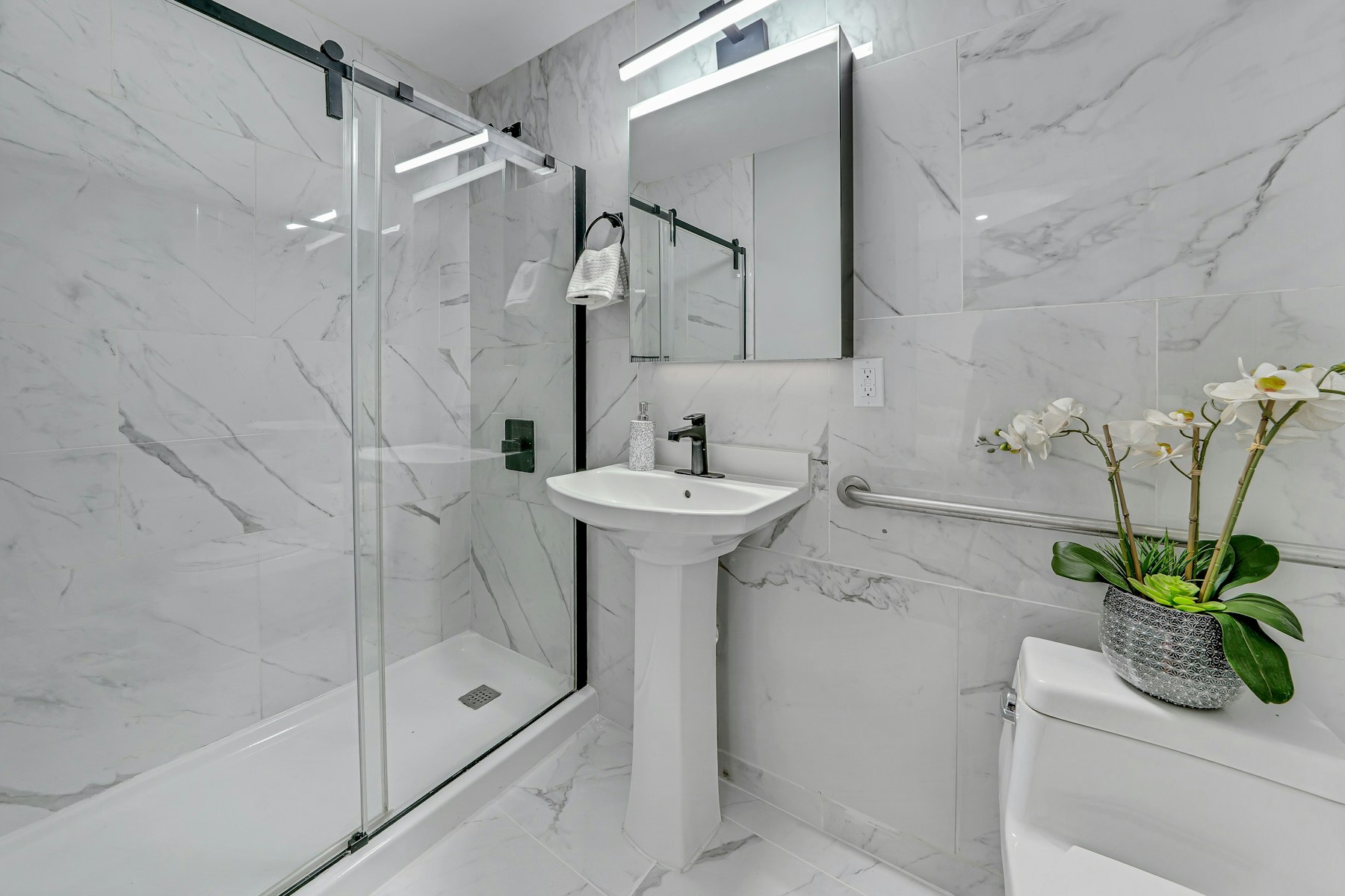  76 Corbin Avenue, Jersey City, NJ 07306 - 物件實景