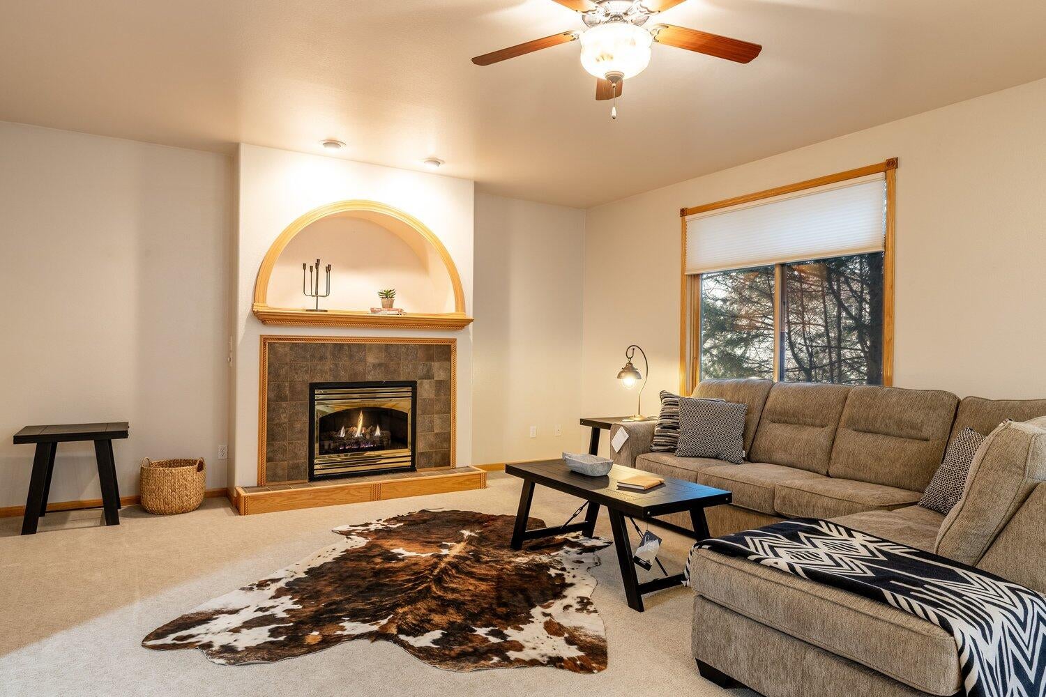 Sheridan, Wyoming, 82801, United States, 3 Bedrooms Bedrooms, ,3 BathroomsBathrooms,Residential,For Sale,2010007