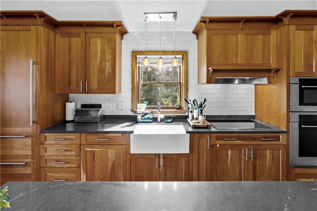 South Kortright, New York, 13842, United States, 3 Bedrooms Bedrooms, ,2 BathroomsBathrooms,Residential,For Sale,1986563