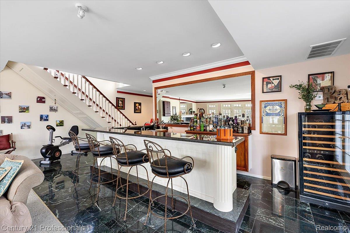 Clarkston, Michigan, 48348, United States, 3 Bedrooms Bedrooms, ,4 BathroomsBathrooms,Residential,For Sale,2036106