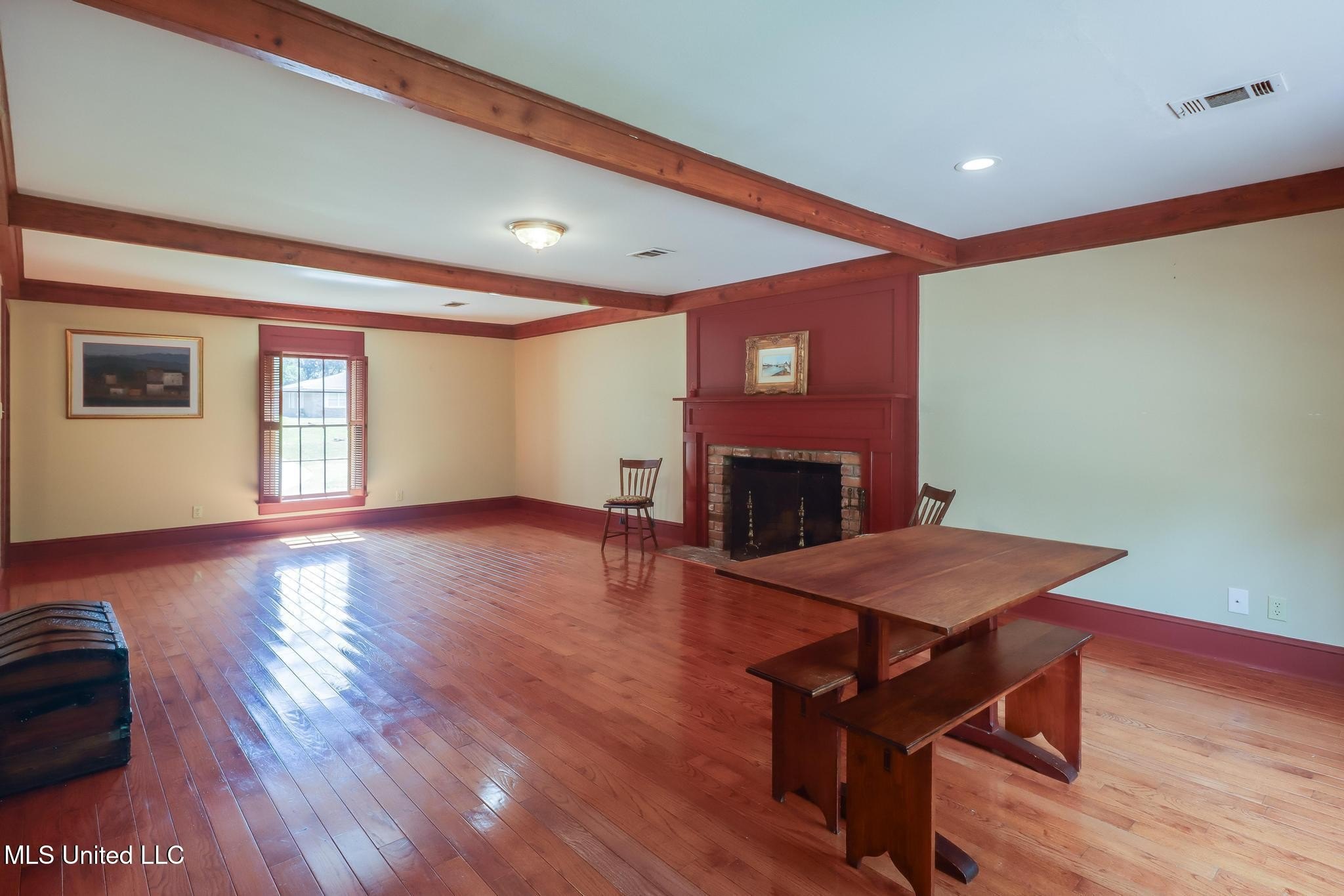 Gulfport, Mississippi, 39507, United States, 4 Bedrooms Bedrooms, ,4 BathroomsBathrooms,Residential,For Sale,1977287