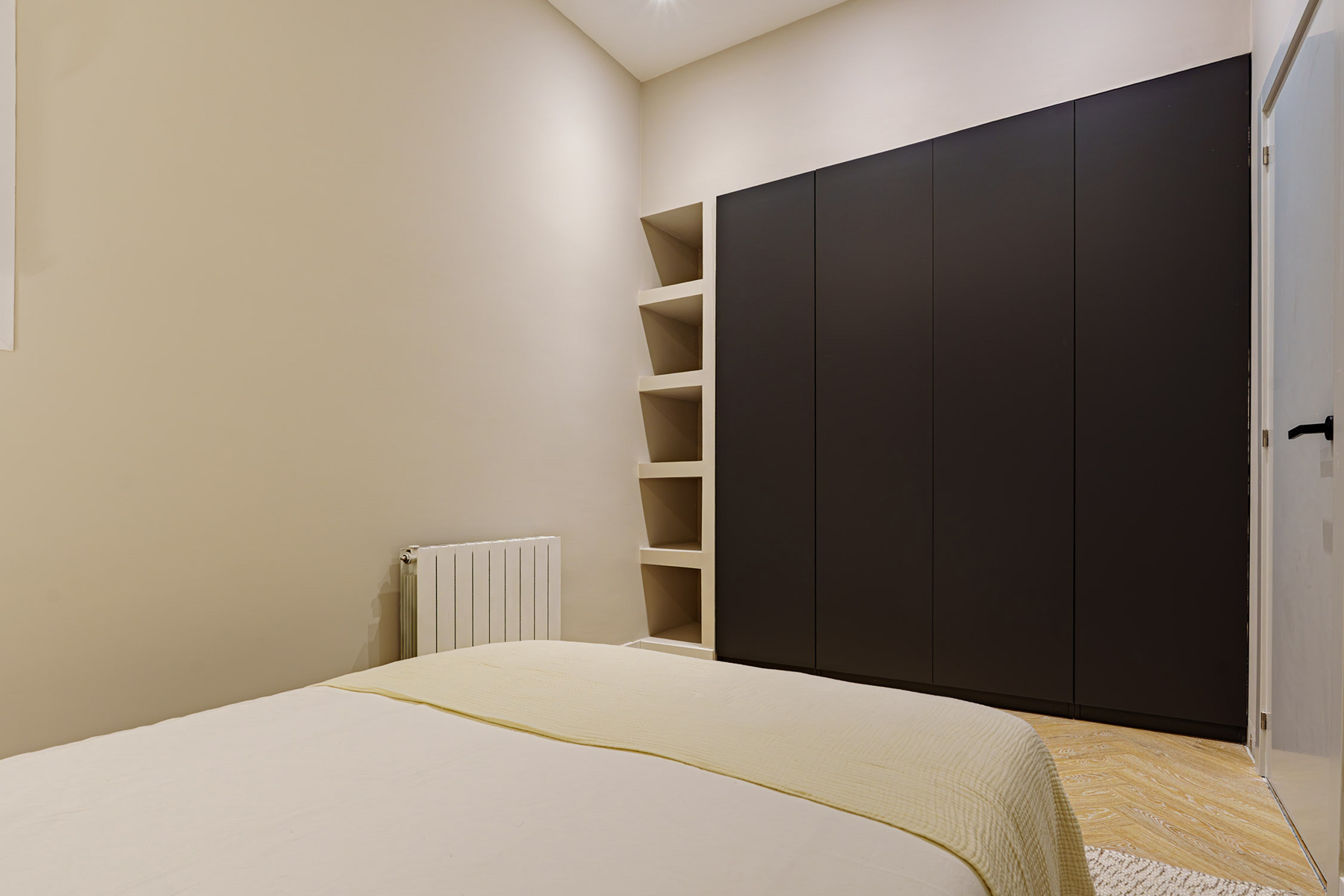  Contemporary elegance with balconies and ceilings over three meters in Palacio - 物件實景