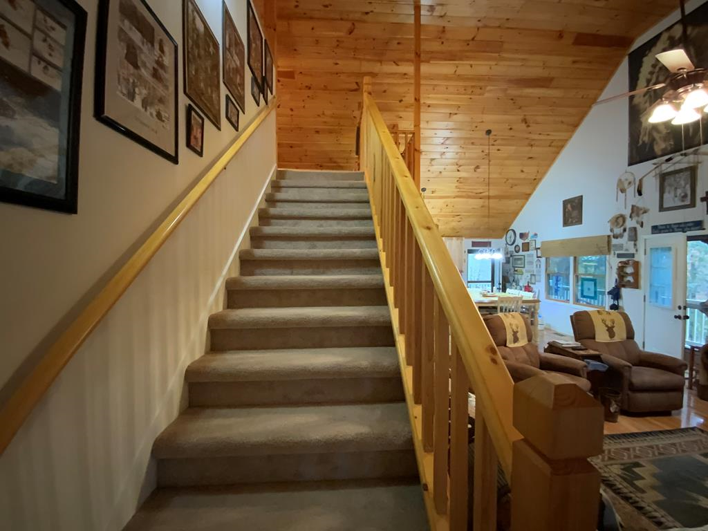 Ellijay, Georgia, 30540, United States, 3 Bedrooms Bedrooms, ,3 BathroomsBathrooms,Residential,For Sale,1859130