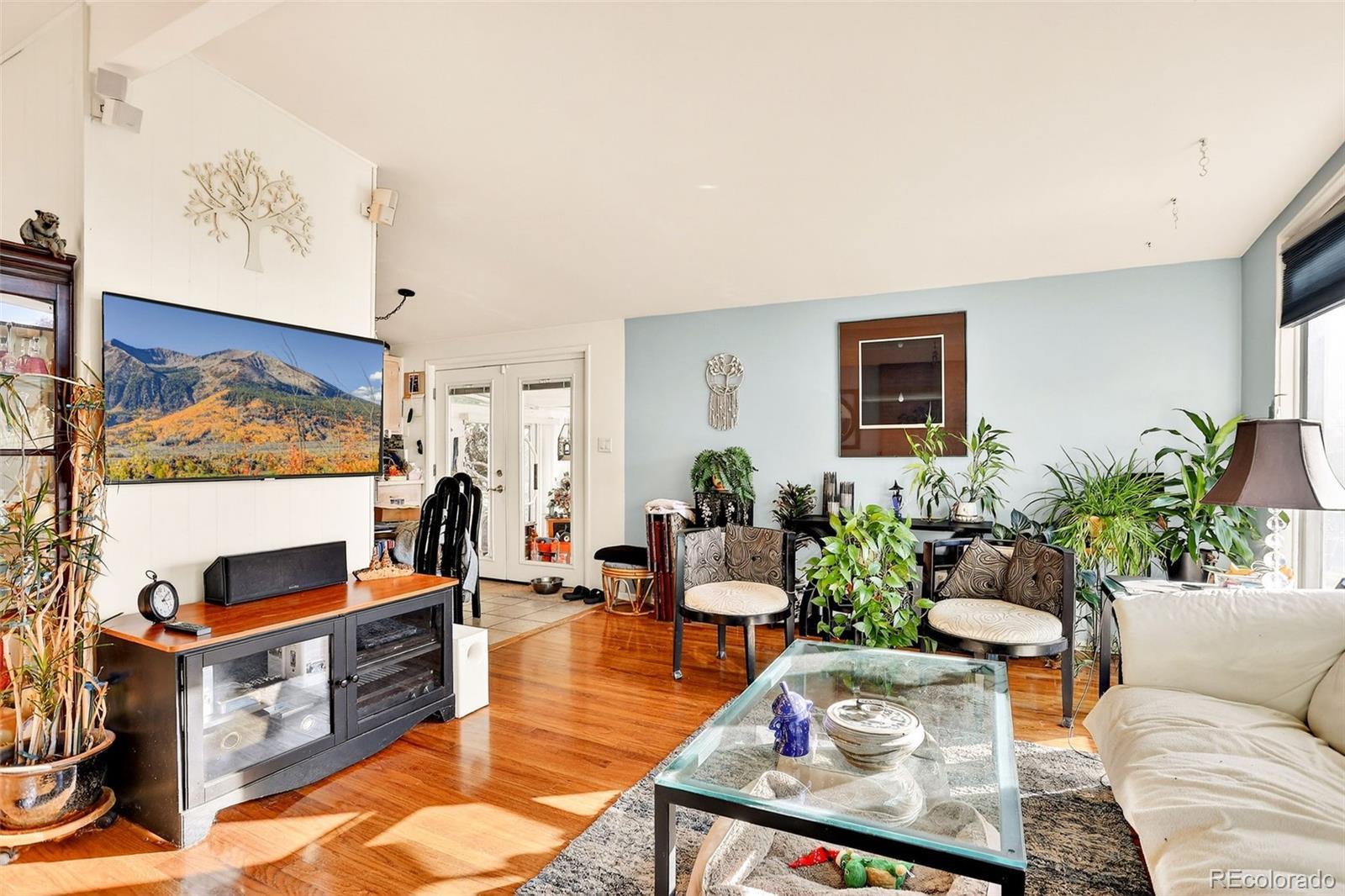 Littleton, Colorado, 80120, United States, 4 Bedrooms Bedrooms, ,1 BathroomBathrooms,Residential,For Sale,1988152