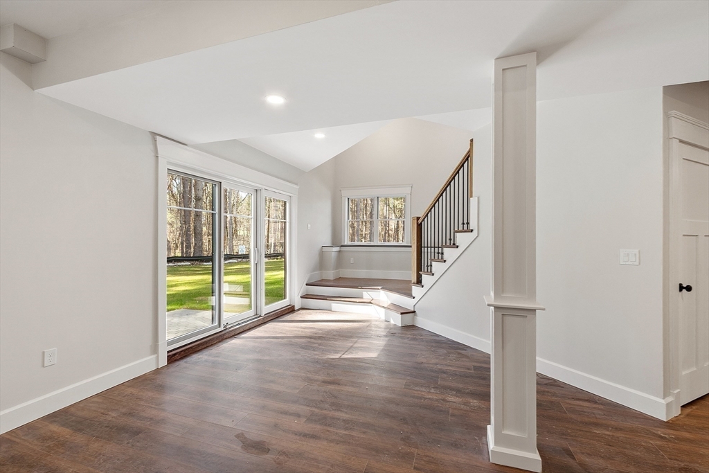 Carlisle, Massachusetts, 01741, United States, 5 Bedrooms Bedrooms, ,6 BathroomsBathrooms,Residential,For Sale,1792781