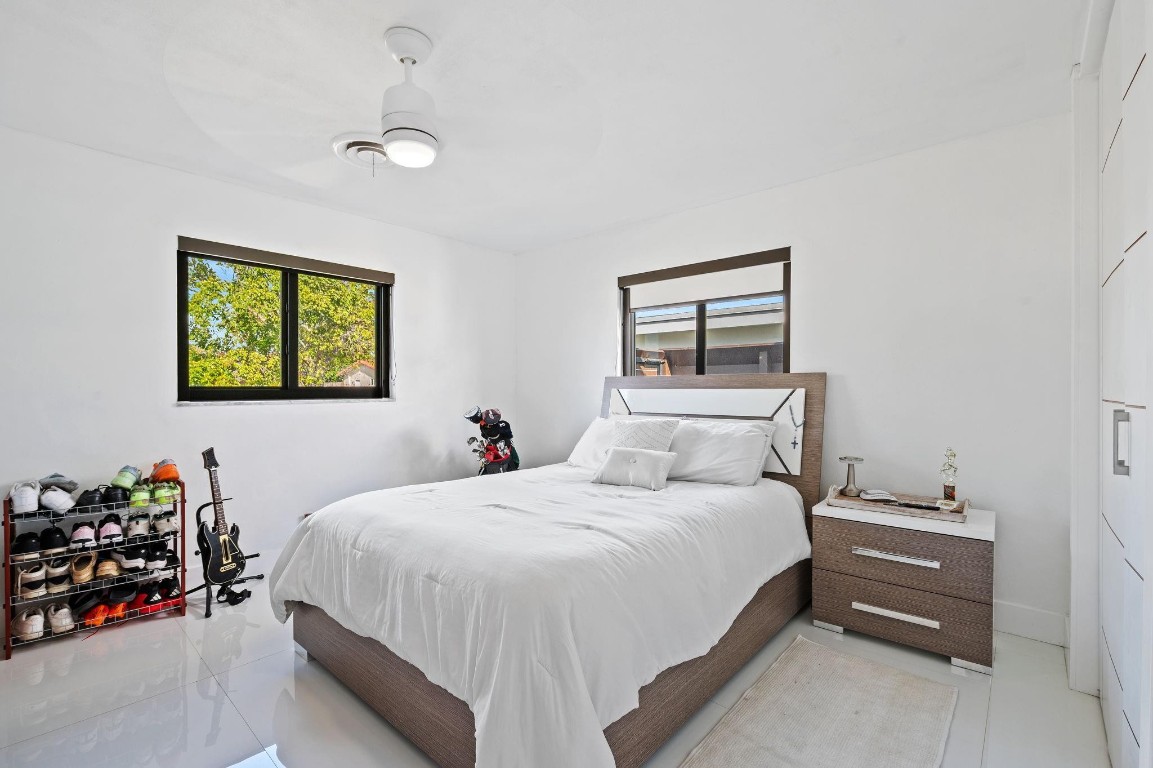 Hollywood, Florida, 33021, United States, 4 Bedrooms Bedrooms, ,2 BathroomsBathrooms,Residential,For Sale,2005930