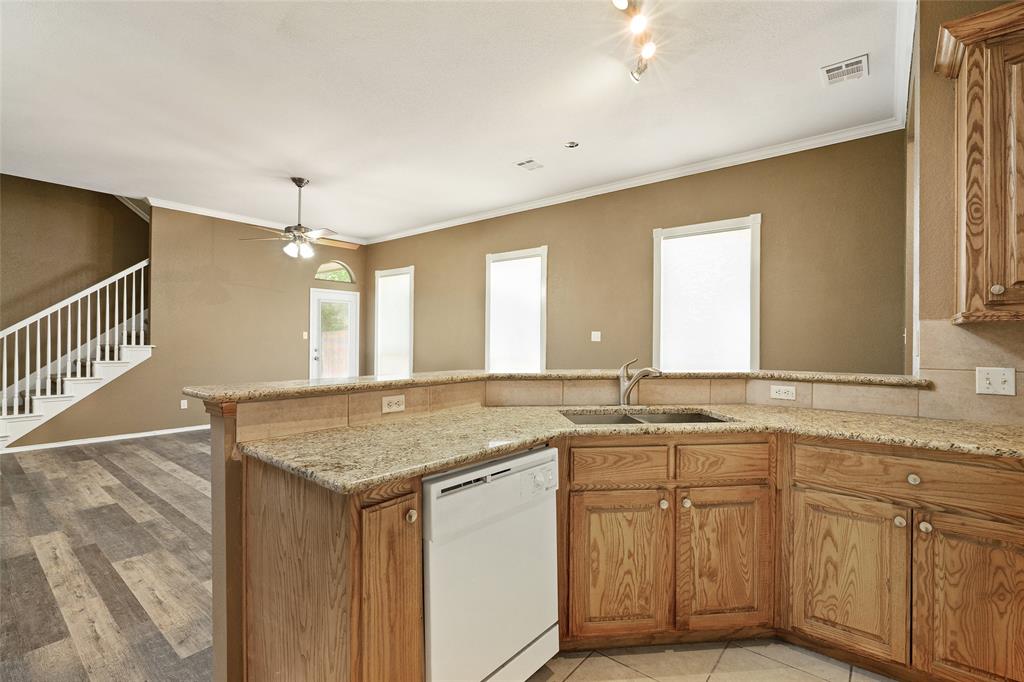 Fort Worth, Texas, 76110, United States, 6 Bedrooms Bedrooms, ,4 BathroomsBathrooms,Residential,For Sale,1837123