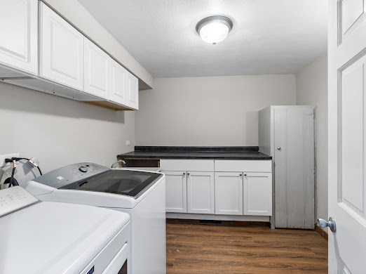 Winthrop Harbor, Illinois, 60096, United States, 5 Bedrooms Bedrooms, ,4 BathroomsBathrooms,Residential,For Sale,2005898