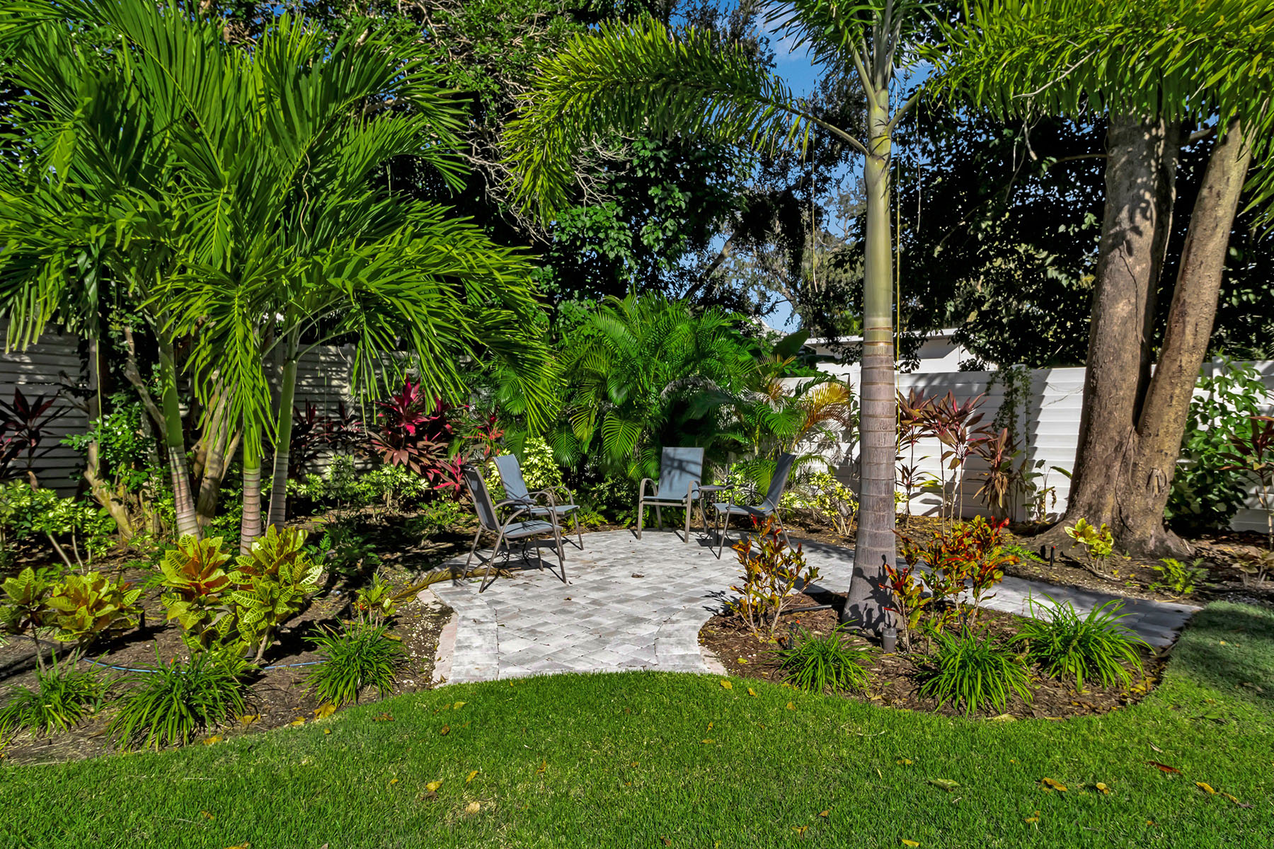  JOHNSON ESTATES - 物件實景