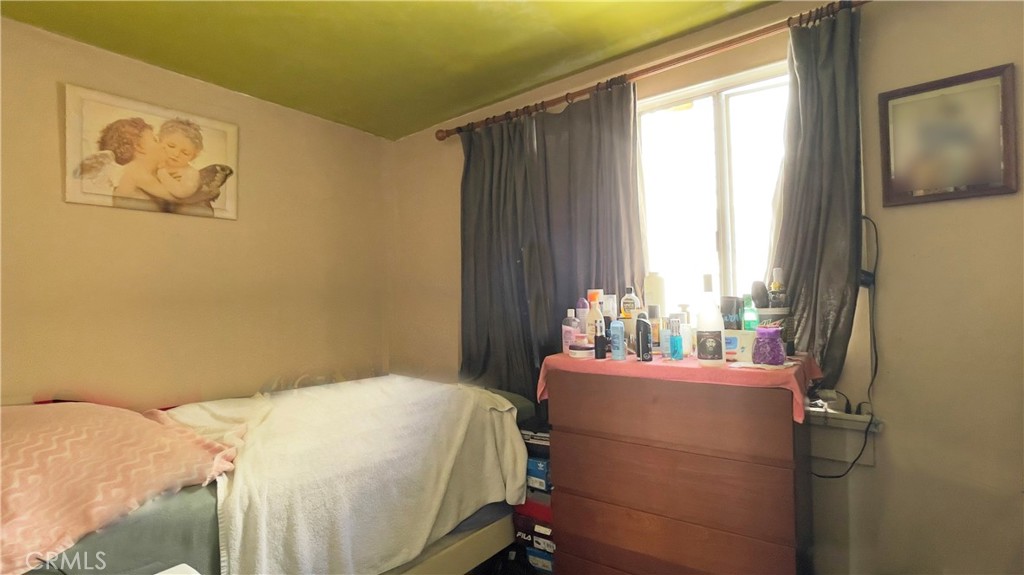 Los Angeles, California, 90065, United States, 3 Bedrooms Bedrooms, ,1 BathroomBathrooms,Residential,For Sale,1869381