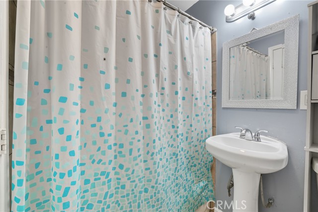 Compton, California, 90220, United States, 3 Bedrooms Bedrooms, ,2 BathroomsBathrooms,Residential,For Sale,1977875