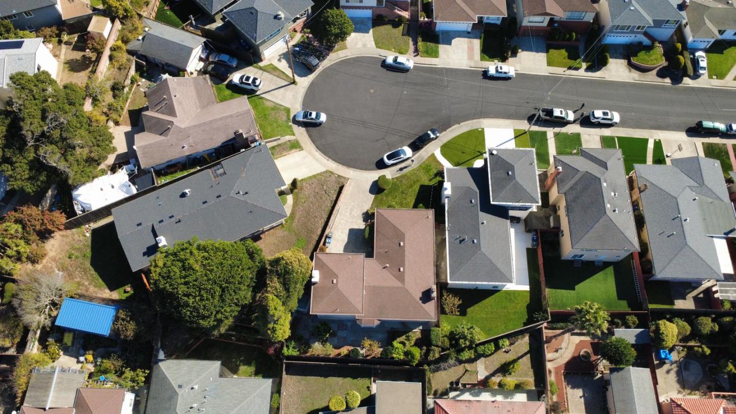 South San Francisco, California, 94080, United States, 4 Bedrooms Bedrooms, ,2 BathroomsBathrooms,Residential,For Sale,1992905
