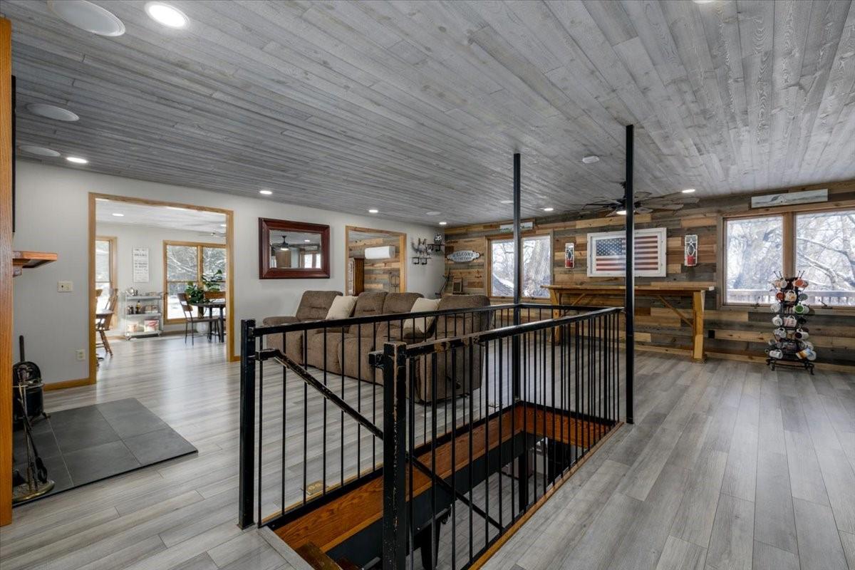 Pella, Iowa, 50219, United States, 3 Bedrooms Bedrooms, ,2 BathroomsBathrooms,Residential,For Sale,2002489