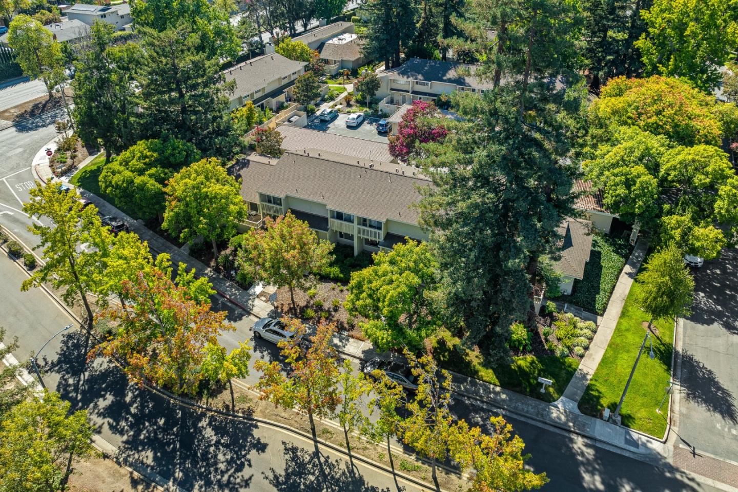 Sunnyvale, California, 94087, United States, 2 Bedrooms Bedrooms, ,2 BathroomsBathrooms,Residential,For Sale,1947978