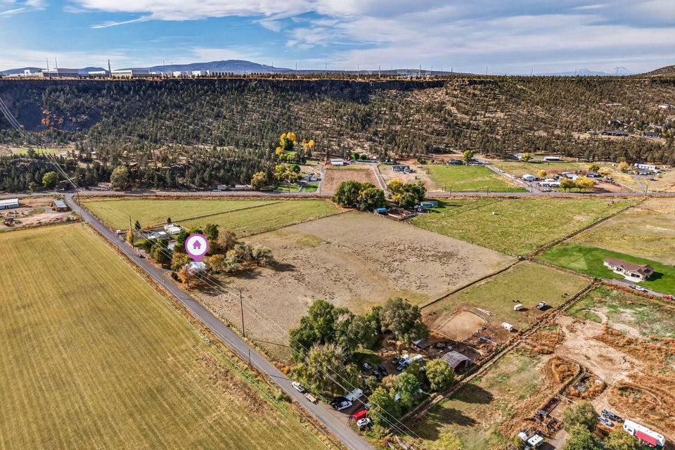 Prineville, Oregon, 97754, United States, 3 Bedrooms Bedrooms, ,1 BathroomBathrooms,Residential,For Sale,1971194