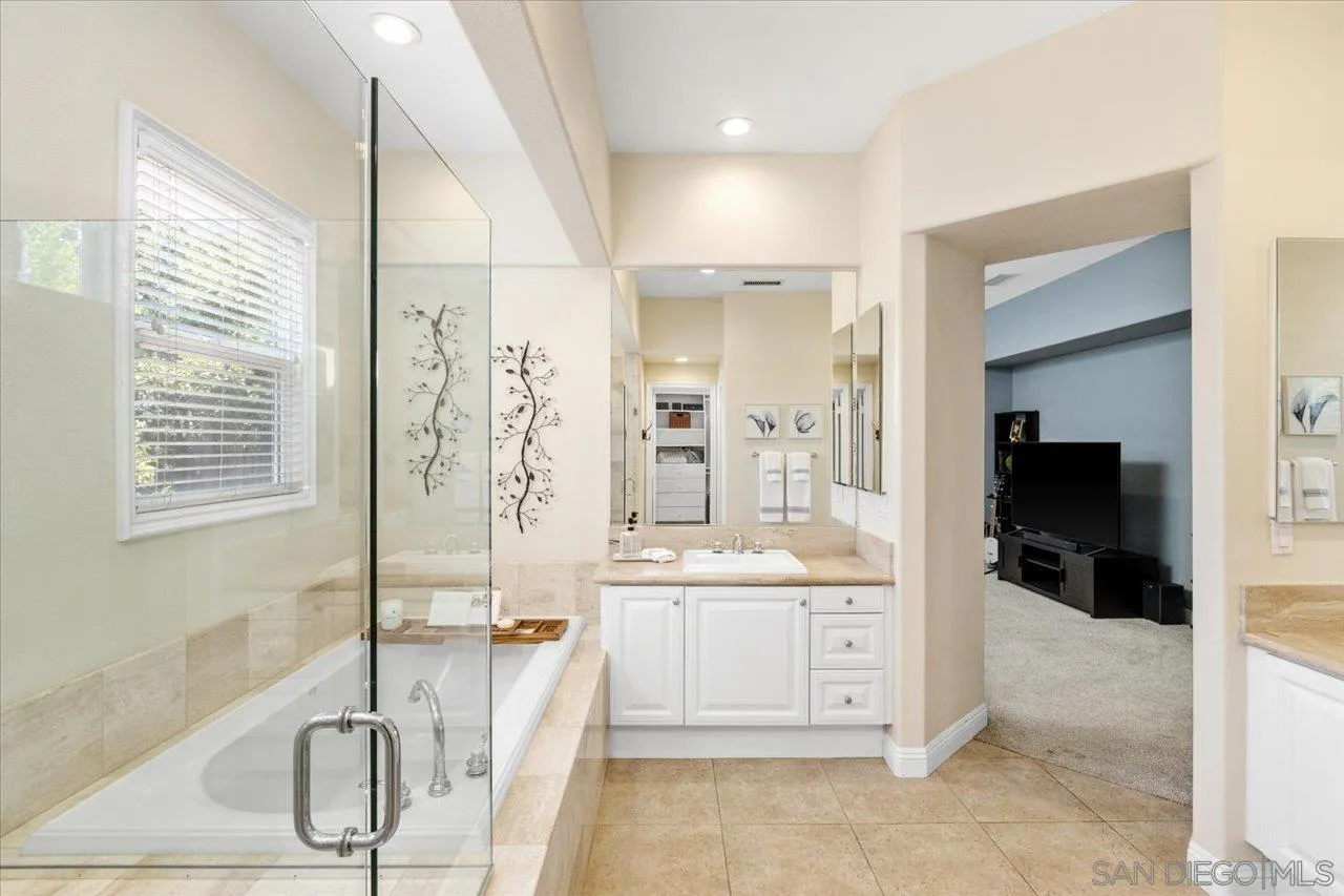 San Diego, California, 92128, United States, 4 Bedrooms Bedrooms, ,4 BathroomsBathrooms,Residential,For Sale,1926173