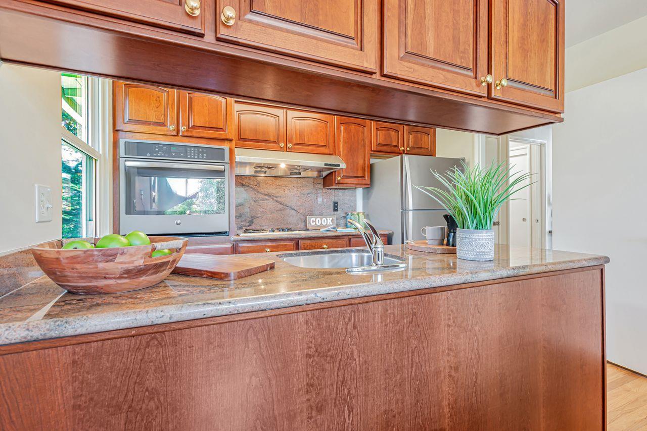 Millbrae, California, 94030, United States, 5 Bedrooms Bedrooms, ,3 BathroomsBathrooms,Residential,For Sale,1938849