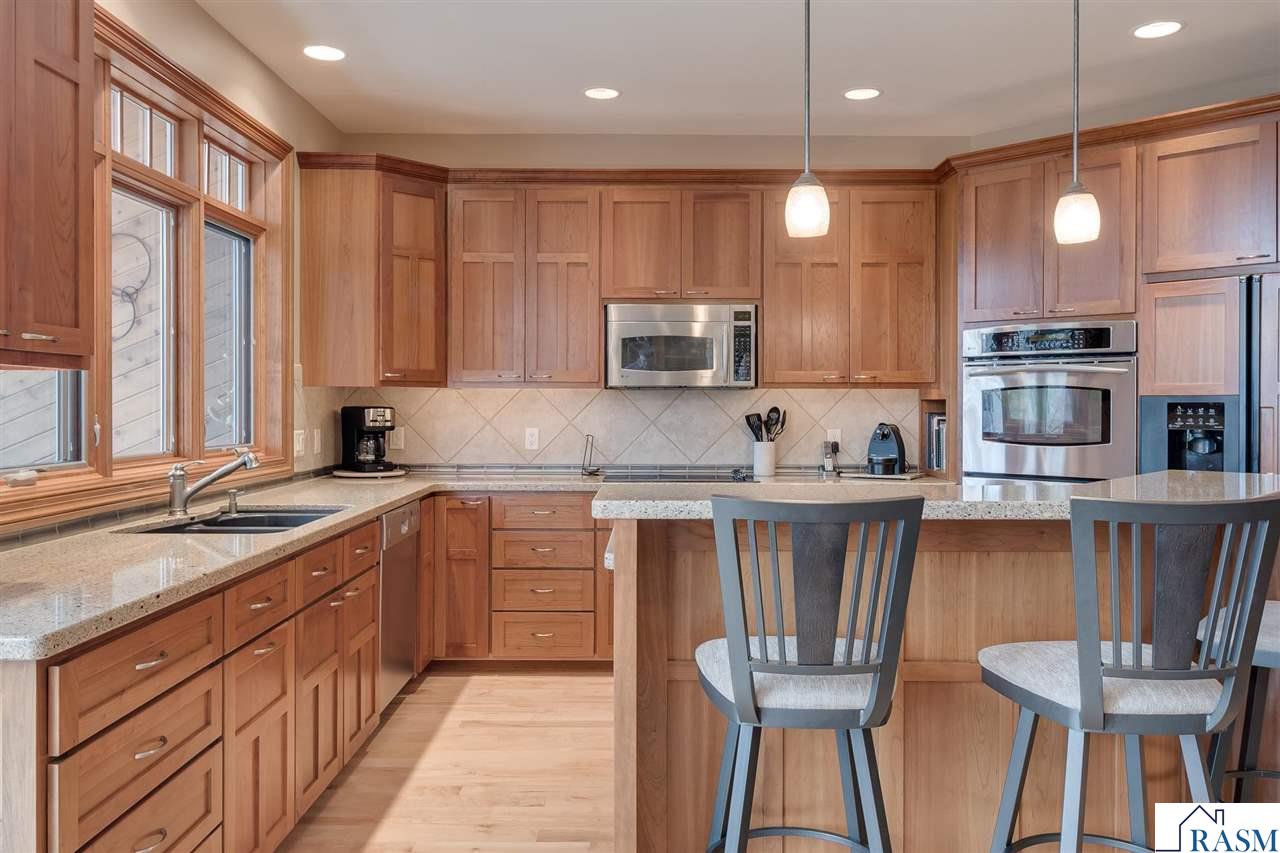 Mankato, Minnesota, 56001, United States, 3 Bedrooms Bedrooms, ,2 BathroomsBathrooms,Residential,For Sale,1982289