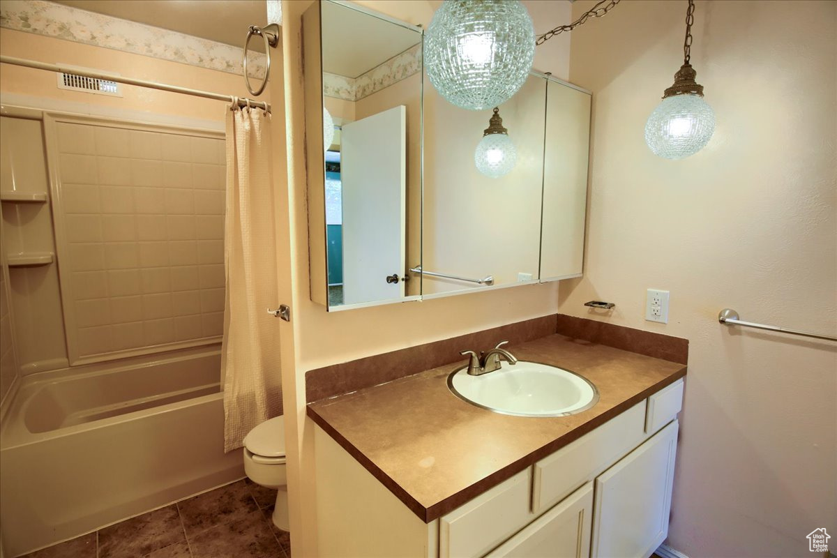 Provo, Utah, 84604, United States, 4 Bedrooms Bedrooms, ,1 BathroomBathrooms,Residential,For Sale,1940832
