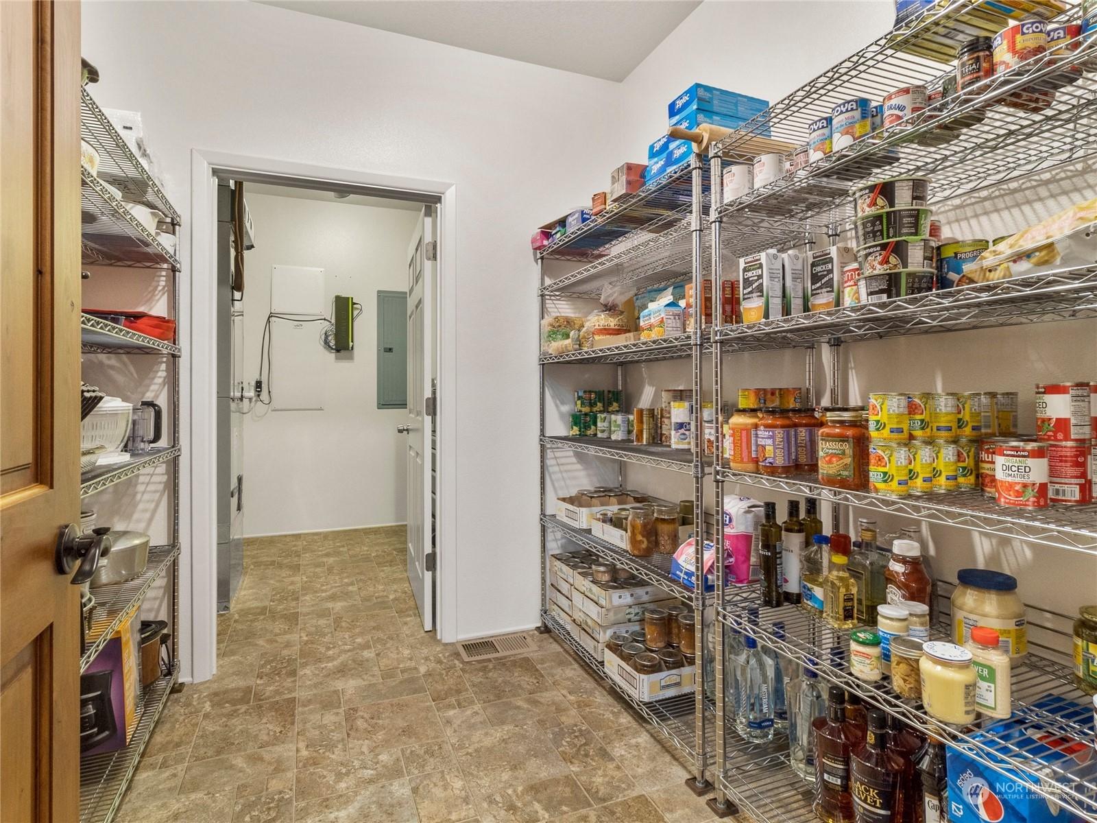 LONG BEACH, Washington, 98624, United States, 3 Bedrooms Bedrooms, ,4 BathroomsBathrooms,Residential,For Sale,1827835