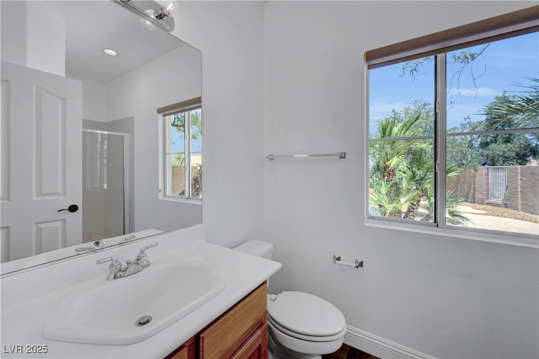 Henderson, Nevada, 89052, United States, 5 Bedrooms Bedrooms, ,2 BathroomsBathrooms,Residential,For Sale,1897207