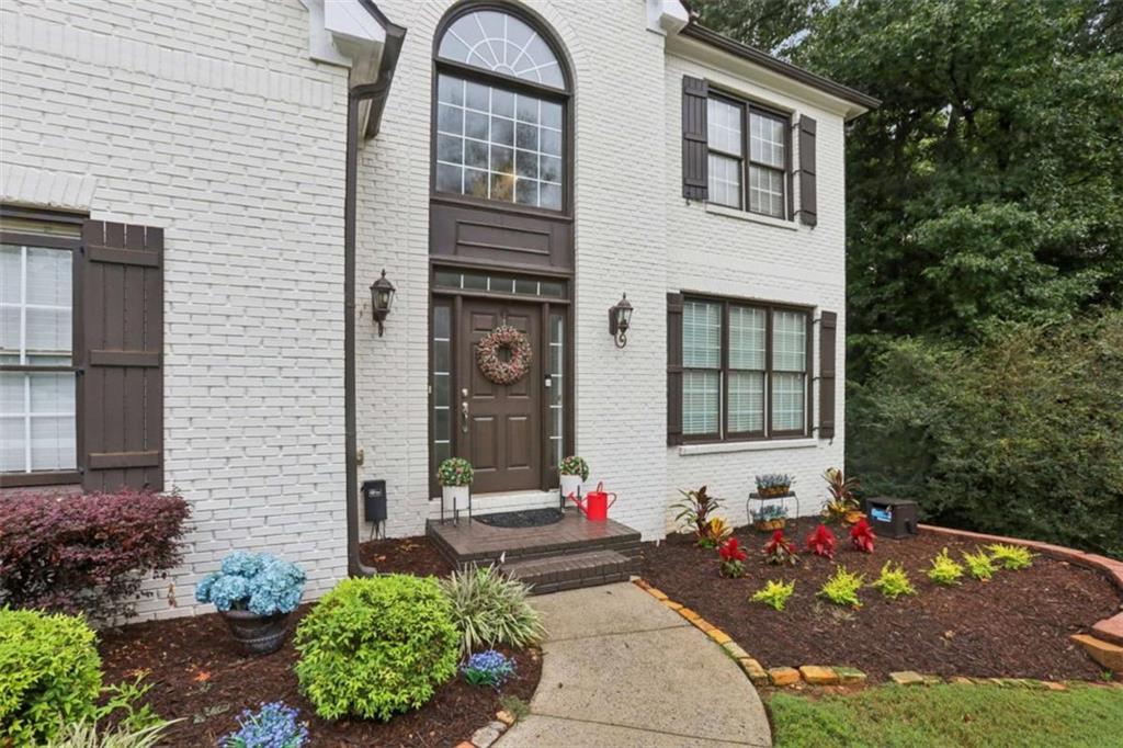 Cumming, Georgia, 30040, United States, 5 Bedrooms Bedrooms, ,4 BathroomsBathrooms,Residential,For Sale,2001245