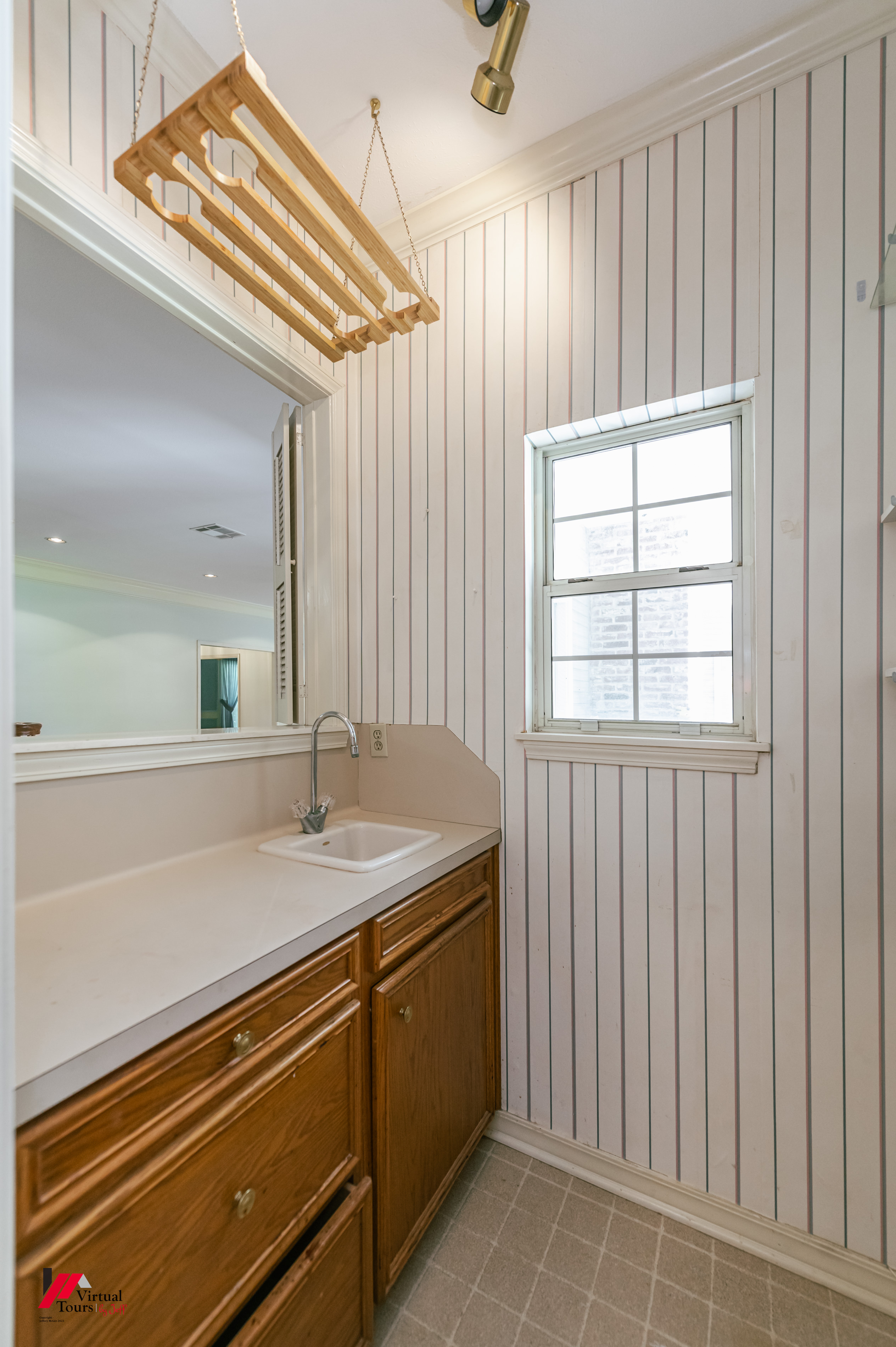 Shreveport, Louisiana, 71106, United States, 4 Bedrooms Bedrooms, ,4 BathroomsBathrooms,Residential,For Sale,1928720
