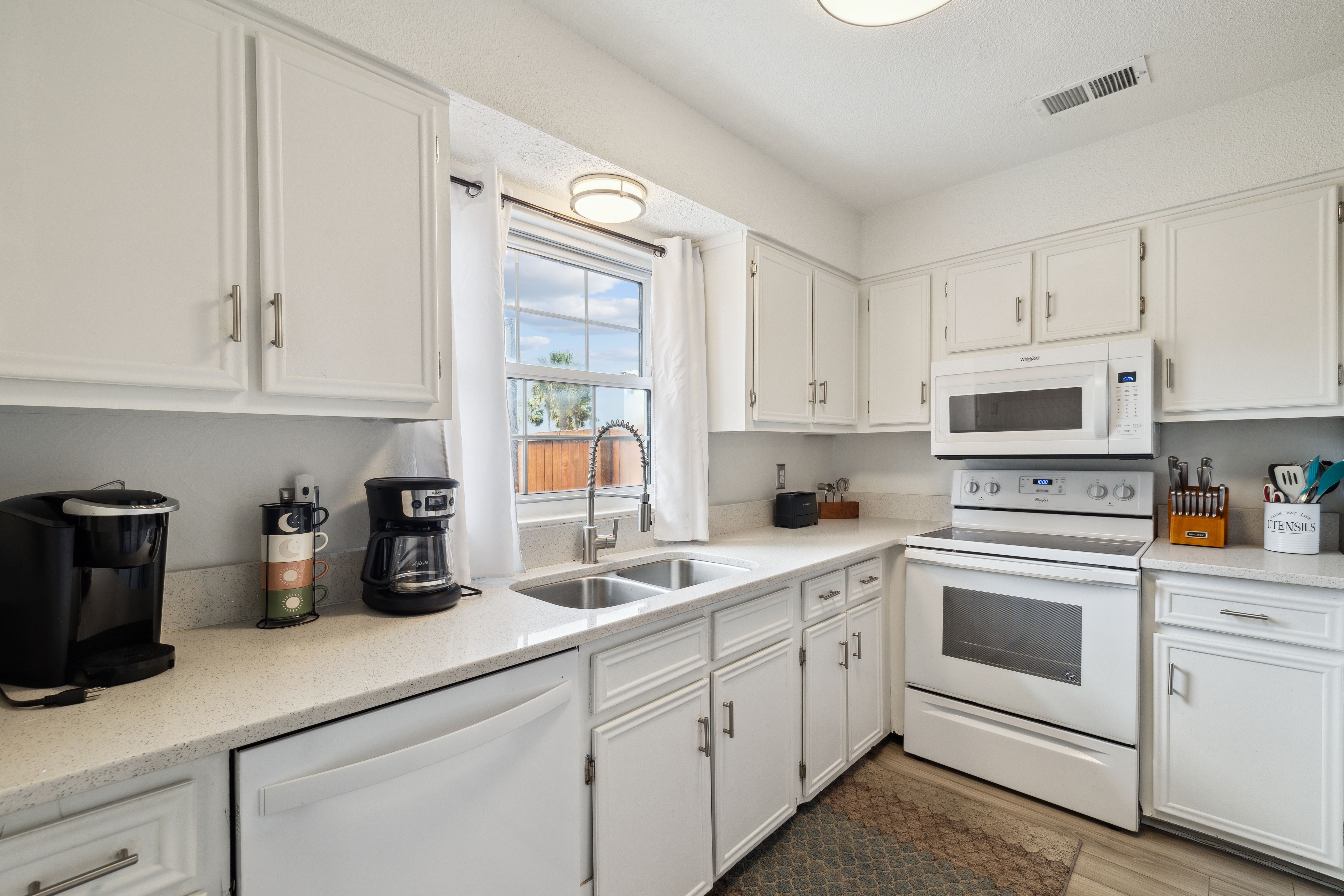  Updated Townhome Just Steps from the Gulf and Boat Launch - 物件實景