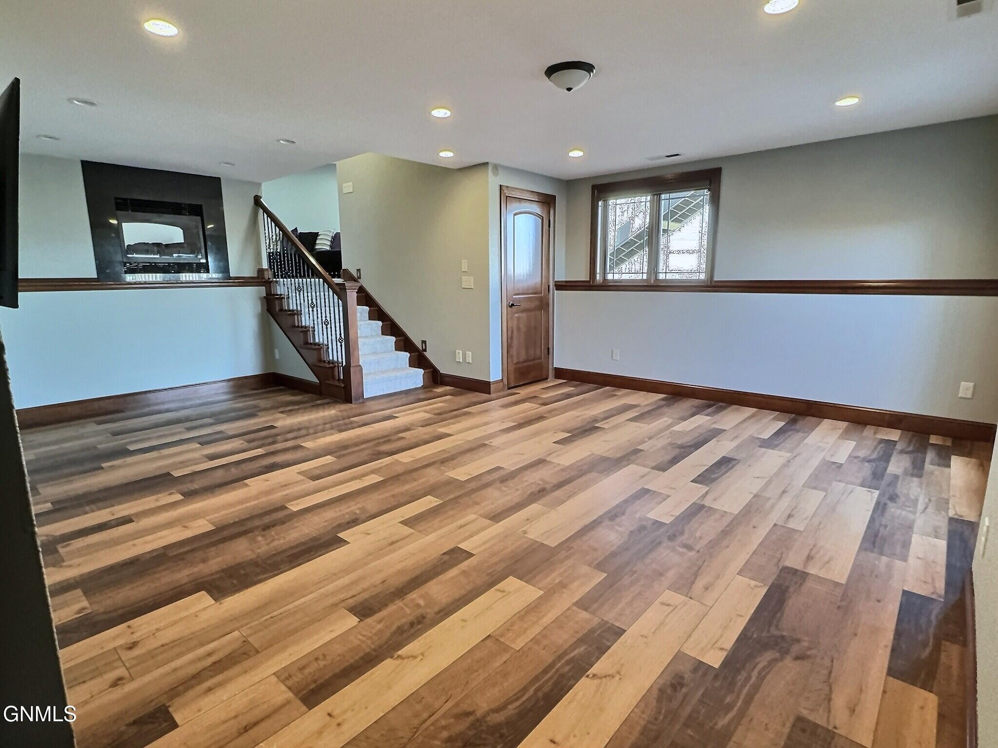 Bismarck, North Dakota, 58501, United States, 4 Bedrooms Bedrooms, ,4 BathroomsBathrooms,Residential,For Sale,2038873