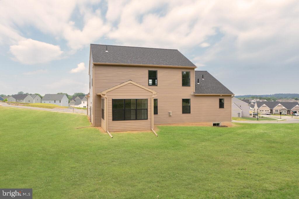 Strasburg, Pennsylvania, 17579, United States, 4 Bedrooms Bedrooms, ,3 BathroomsBathrooms,Residential,For Sale,1720713