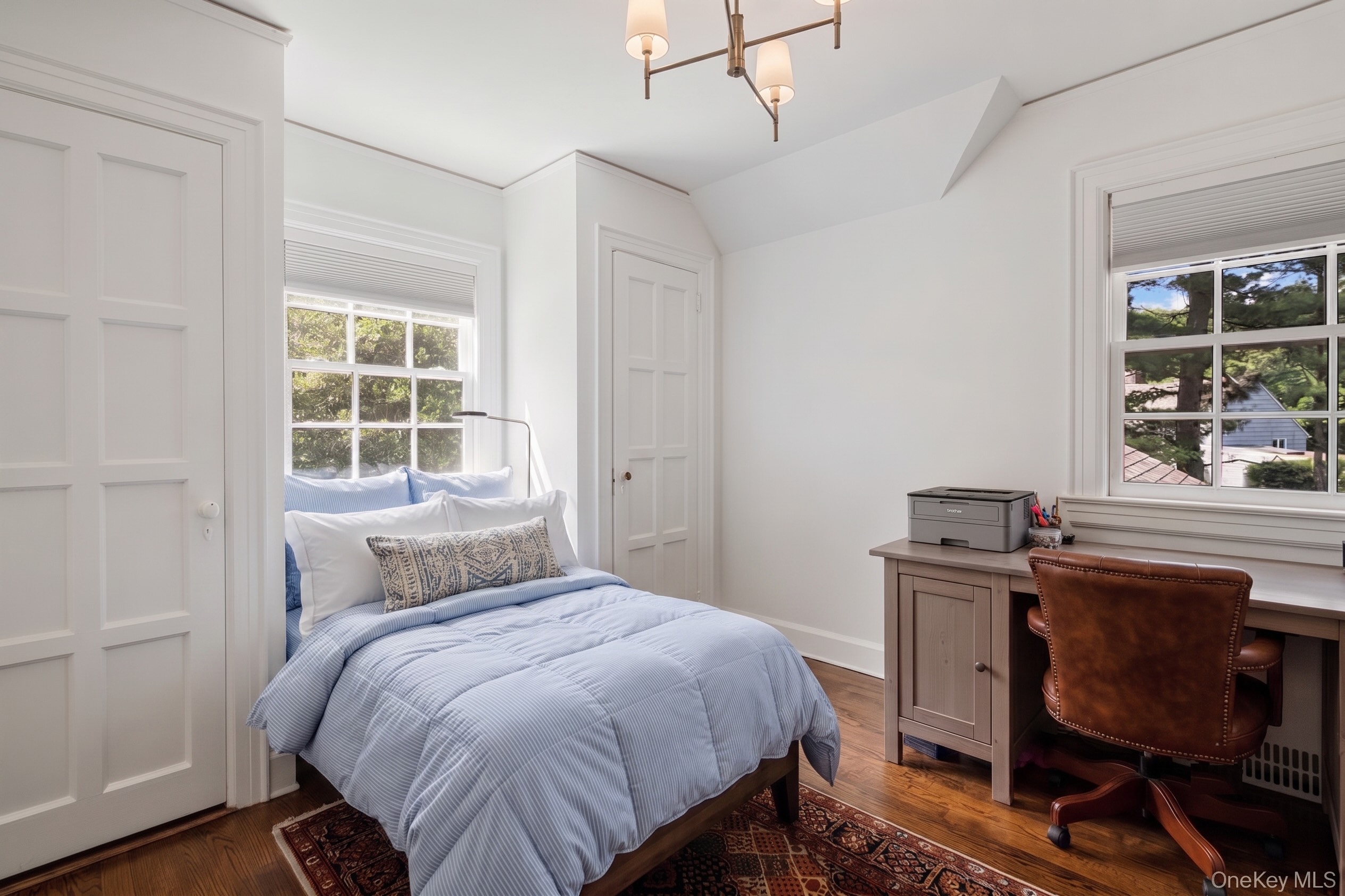  Distinctive Scarsdale rental offering the perfect blend of character, space, an - 物件實景