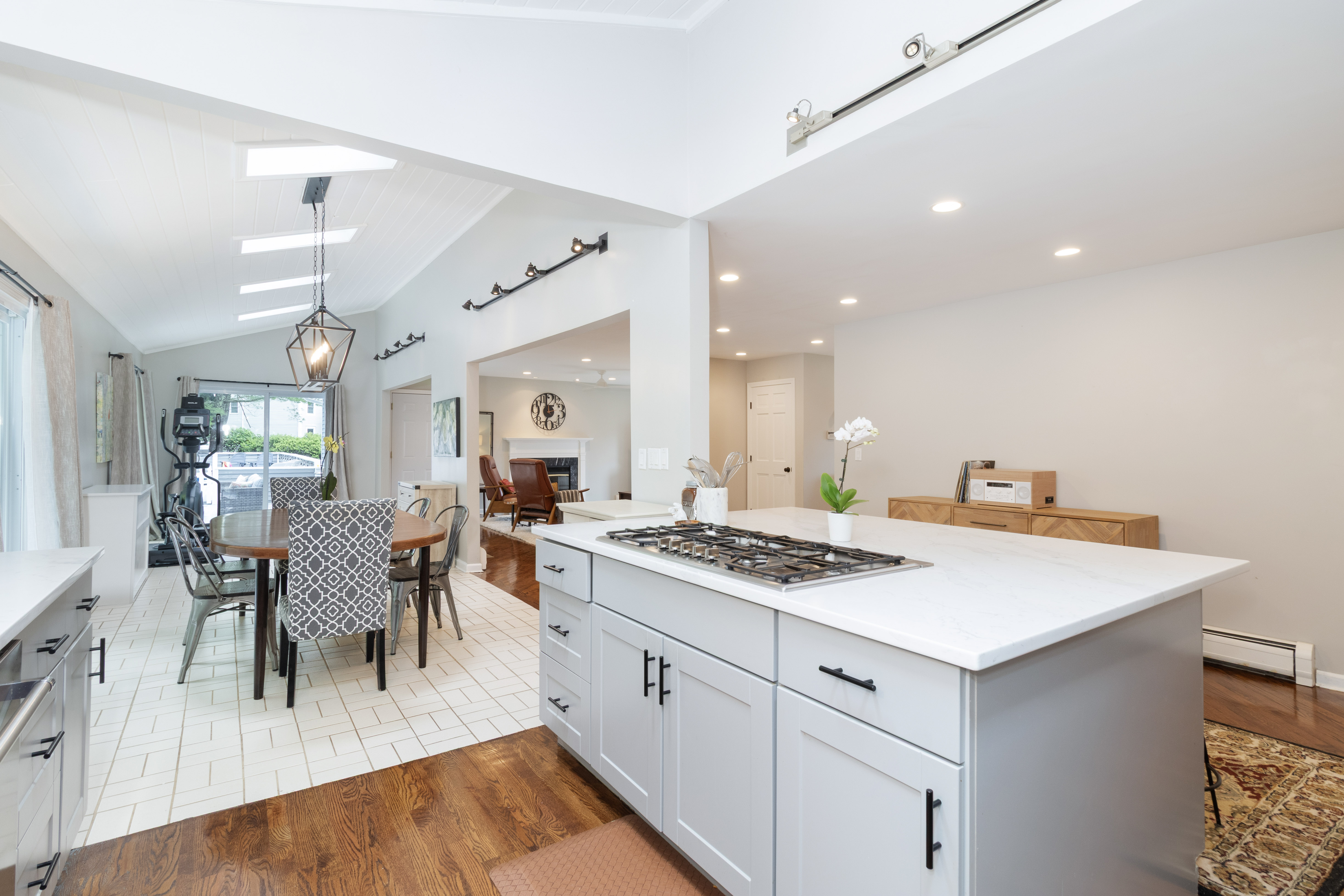  216 Bluff View Drive - 物件實景