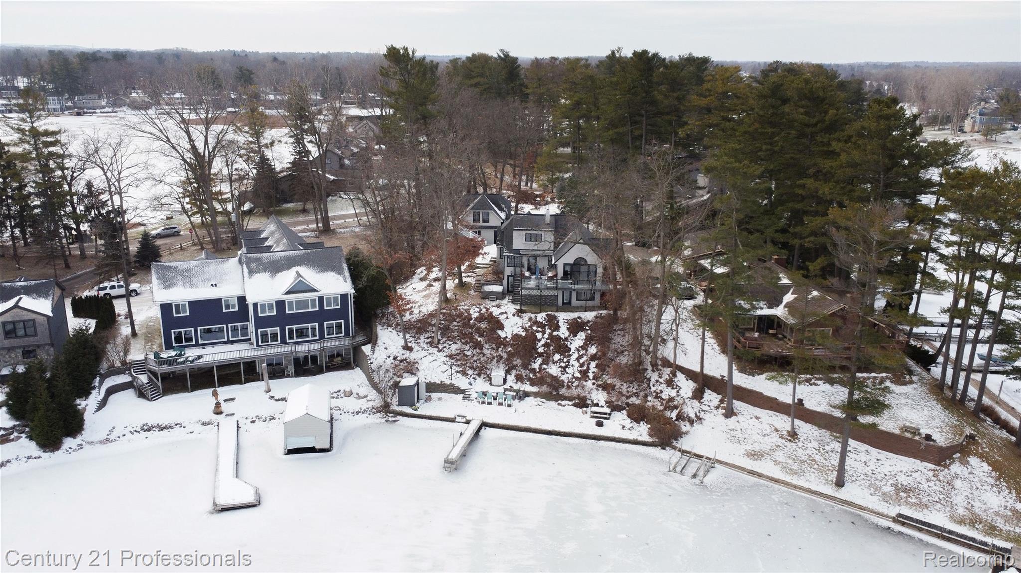 LakeOrion, Michigan, 48362, United States, 2 Bedrooms Bedrooms, ,2 BathroomsBathrooms,Residential,For Sale,2005398