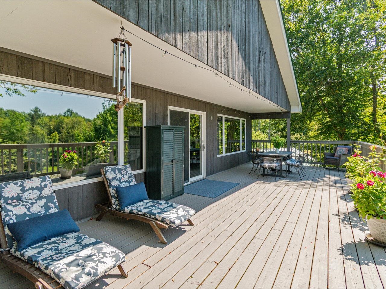 Waterbury, Vermont, 05676, United States, 2 Bedrooms Bedrooms, ,2 BathroomsBathrooms,Residential,For Sale,1938953