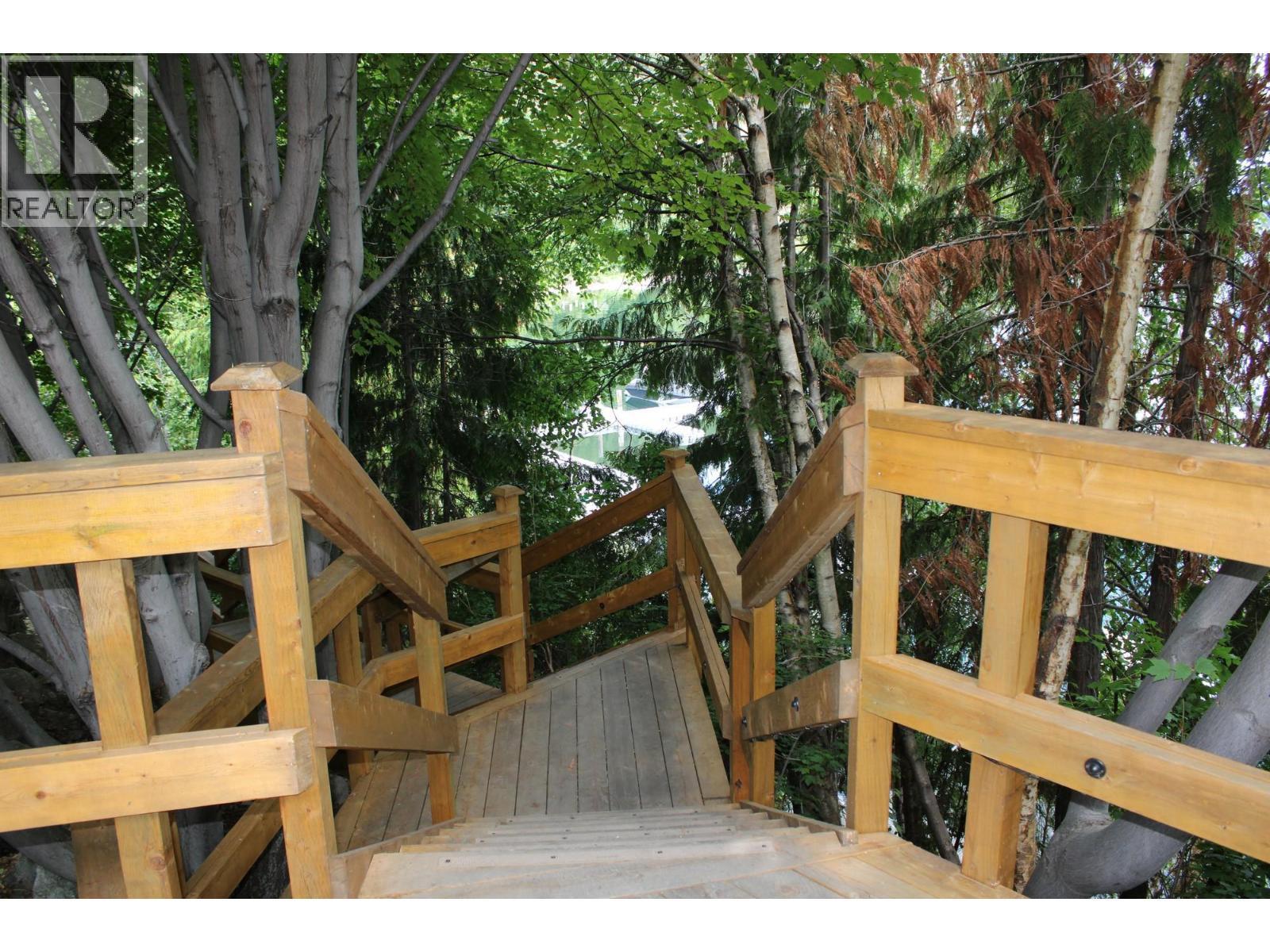 KELOWNA, British Columbia, V1Z 3R8, CA, 3 Bedrooms Bedrooms, ,2 BathroomsBathrooms,Residential,For Sale,1918397