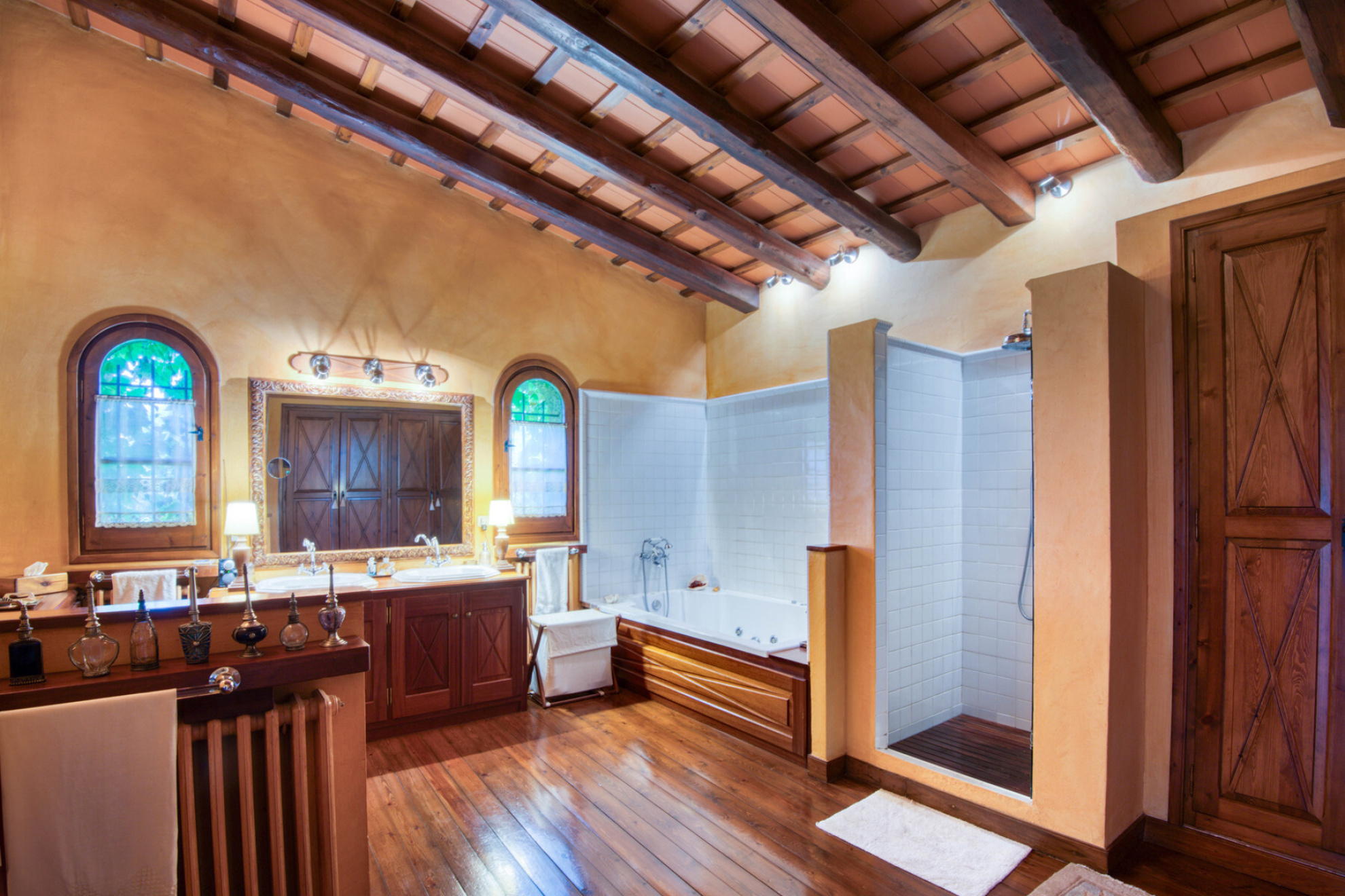  16th century farmhouse restored with charm and modernity in Santa Cristina d