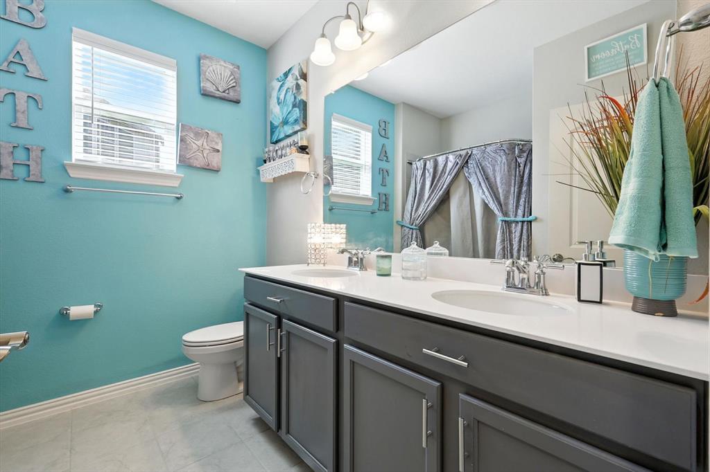 Oak Point, Texas, 75068, United States, 4 Bedrooms Bedrooms, ,3 BathroomsBathrooms,Residential,For Sale,1976023