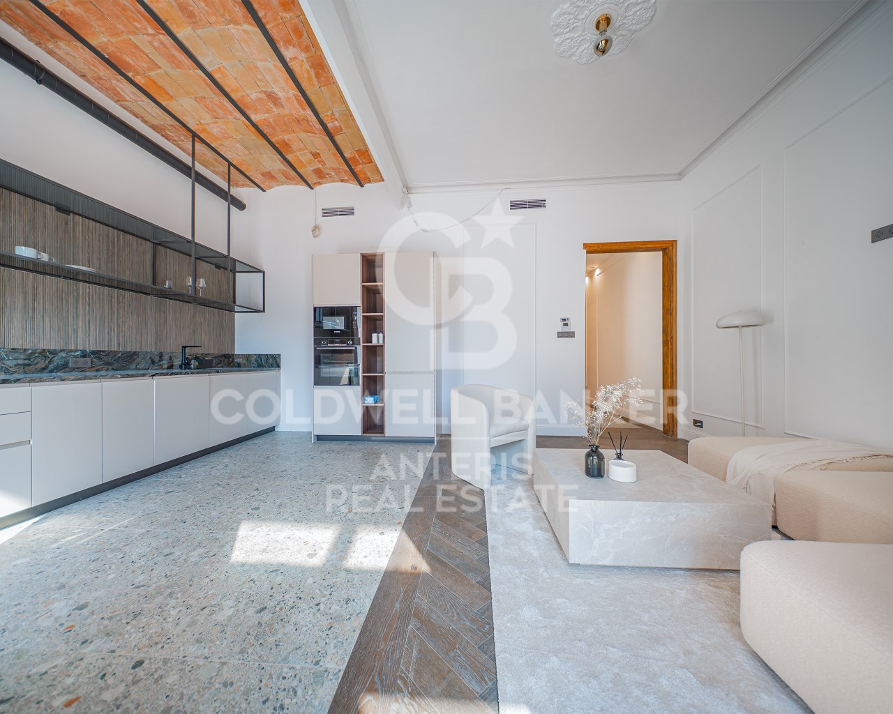 Barcelona, Catalonia, ES, 2 Bedrooms Bedrooms, ,2 BathroomsBathrooms,Residential,For Sale,1932688