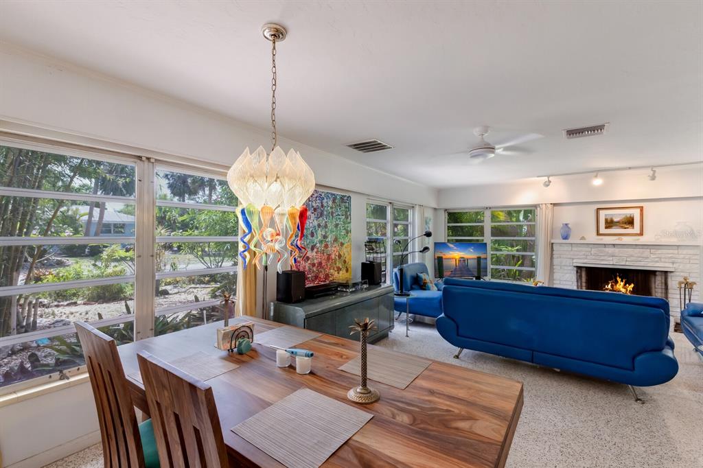 Sarasota, Florida, 34234, United States, 3 Bedrooms Bedrooms, ,2 BathroomsBathrooms,Residential,For Sale,1805099